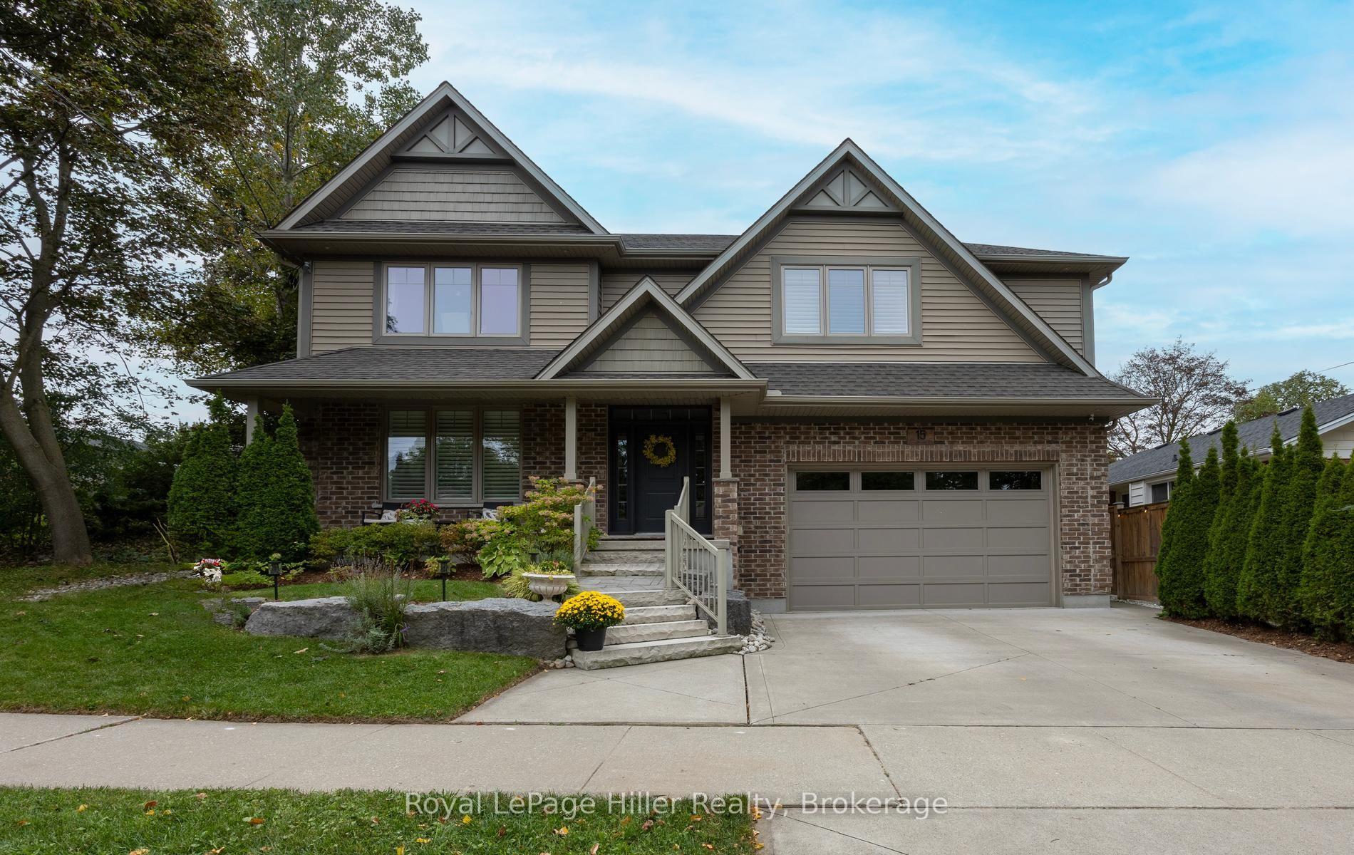 Photo 1 of 15 Sweetbriar Drive, Kitchener, Forest Hill — HOMEH