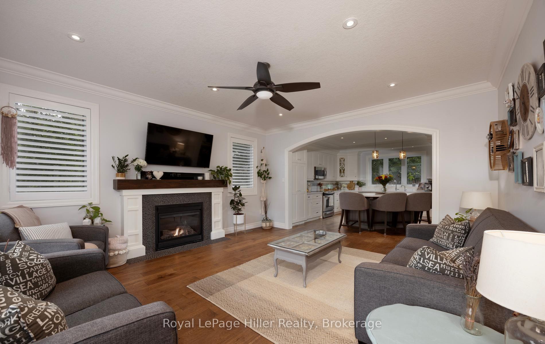 Photo 10 of 15 Sweetbriar Drive, Kitchener, Forest Hill — HOMEH