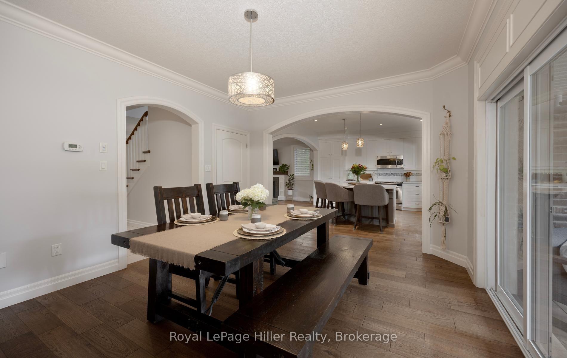 Photo 13 of 15 Sweetbriar Drive, Kitchener, Forest Hill — HOMEH