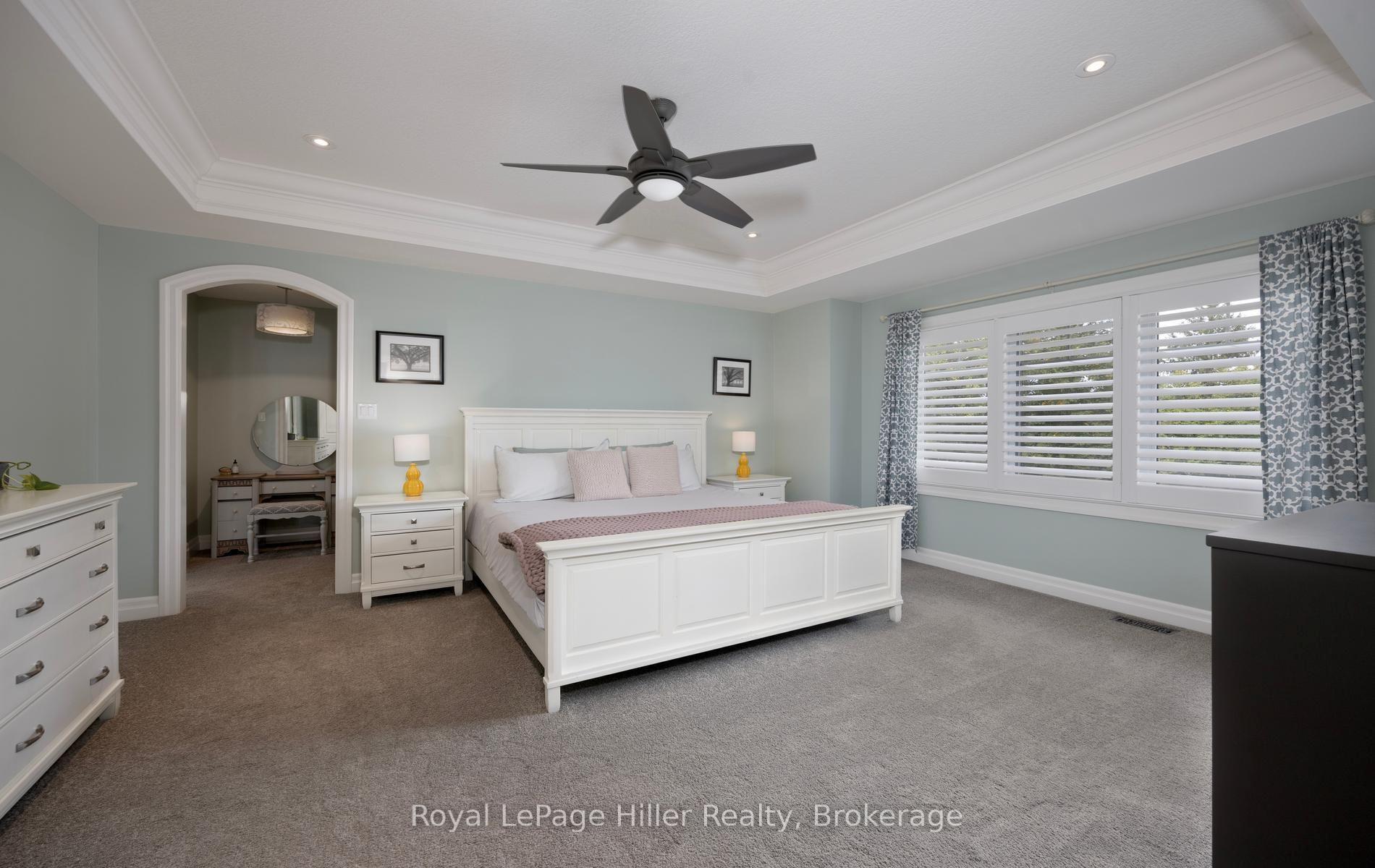 Photo 18 of 15 Sweetbriar Drive, Kitchener, Forest Hill — HOMEH