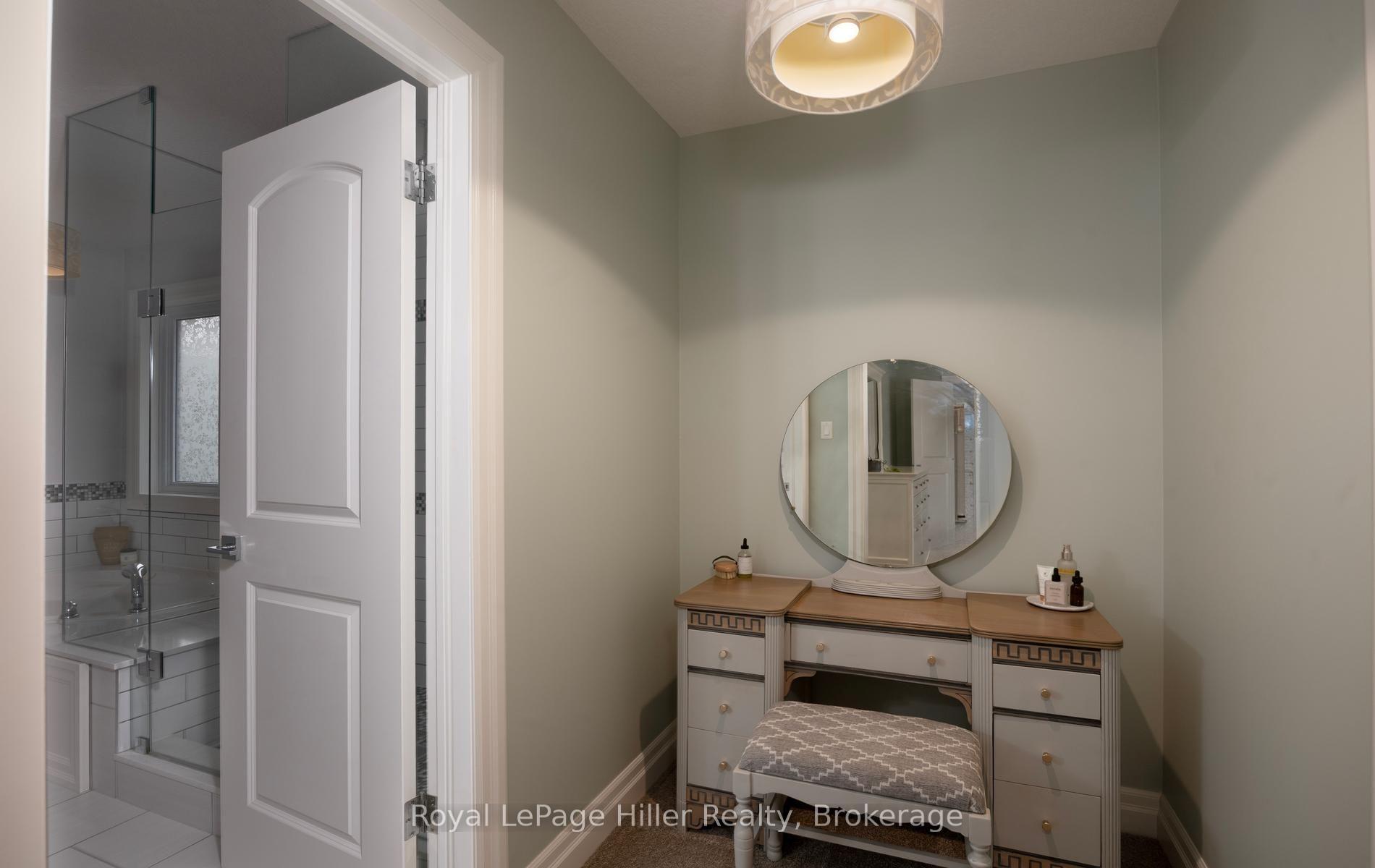 Photo 21 of 15 Sweetbriar Drive, Kitchener, Forest Hill — HOMEH