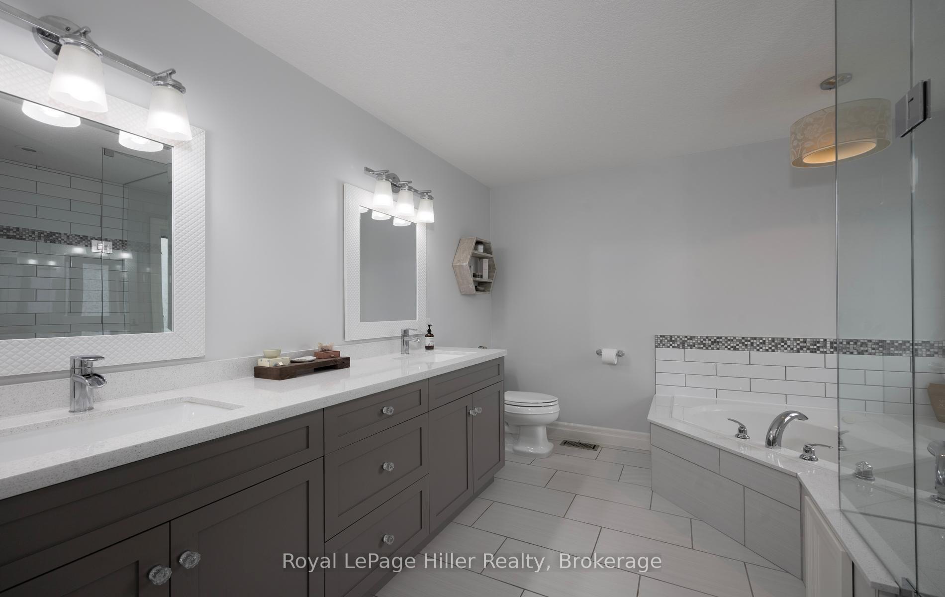 Photo 22 of 15 Sweetbriar Drive, Kitchener, Forest Hill — HOMEH