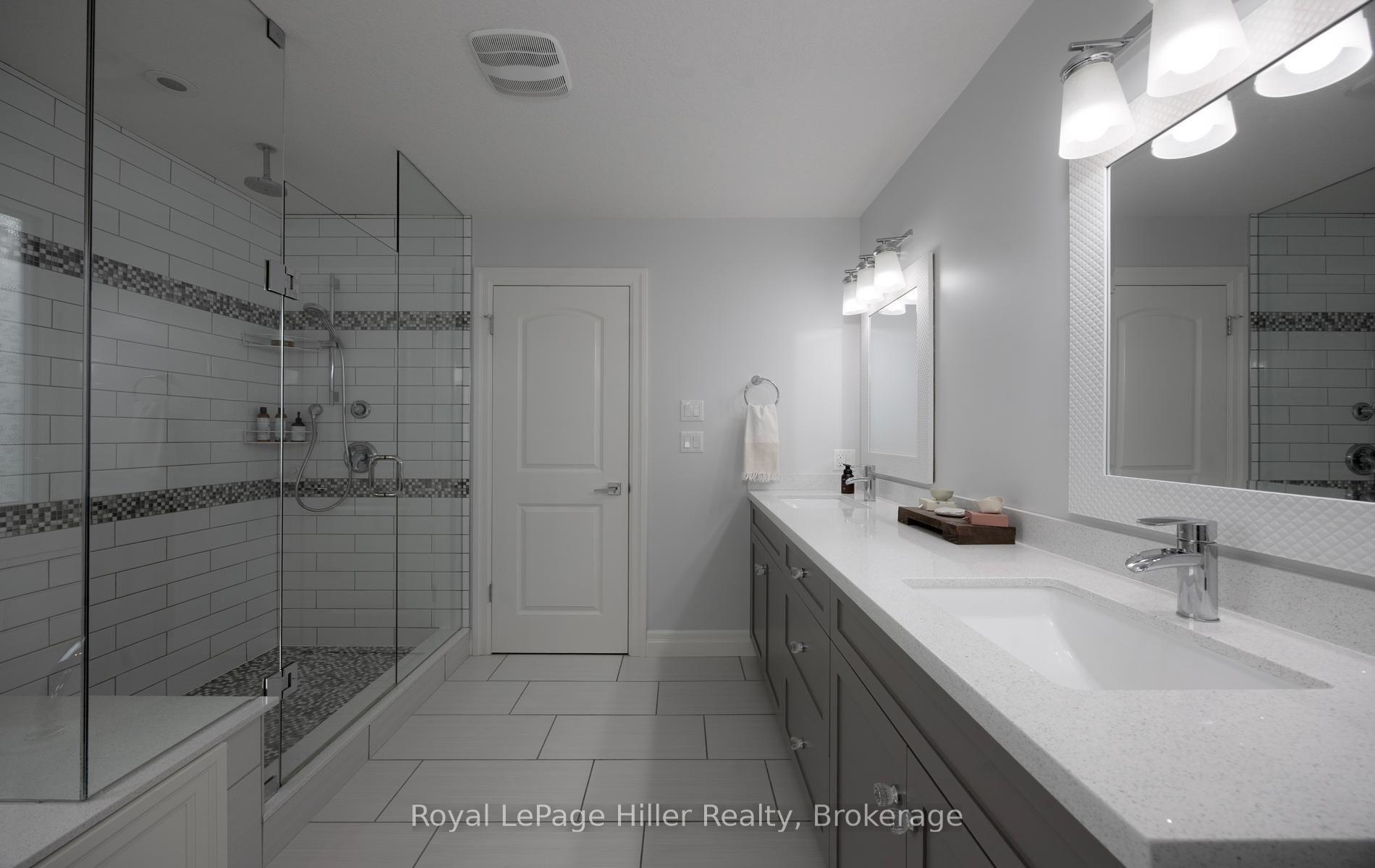 Photo 23 of 15 Sweetbriar Drive, Kitchener, Forest Hill — HOMEH
