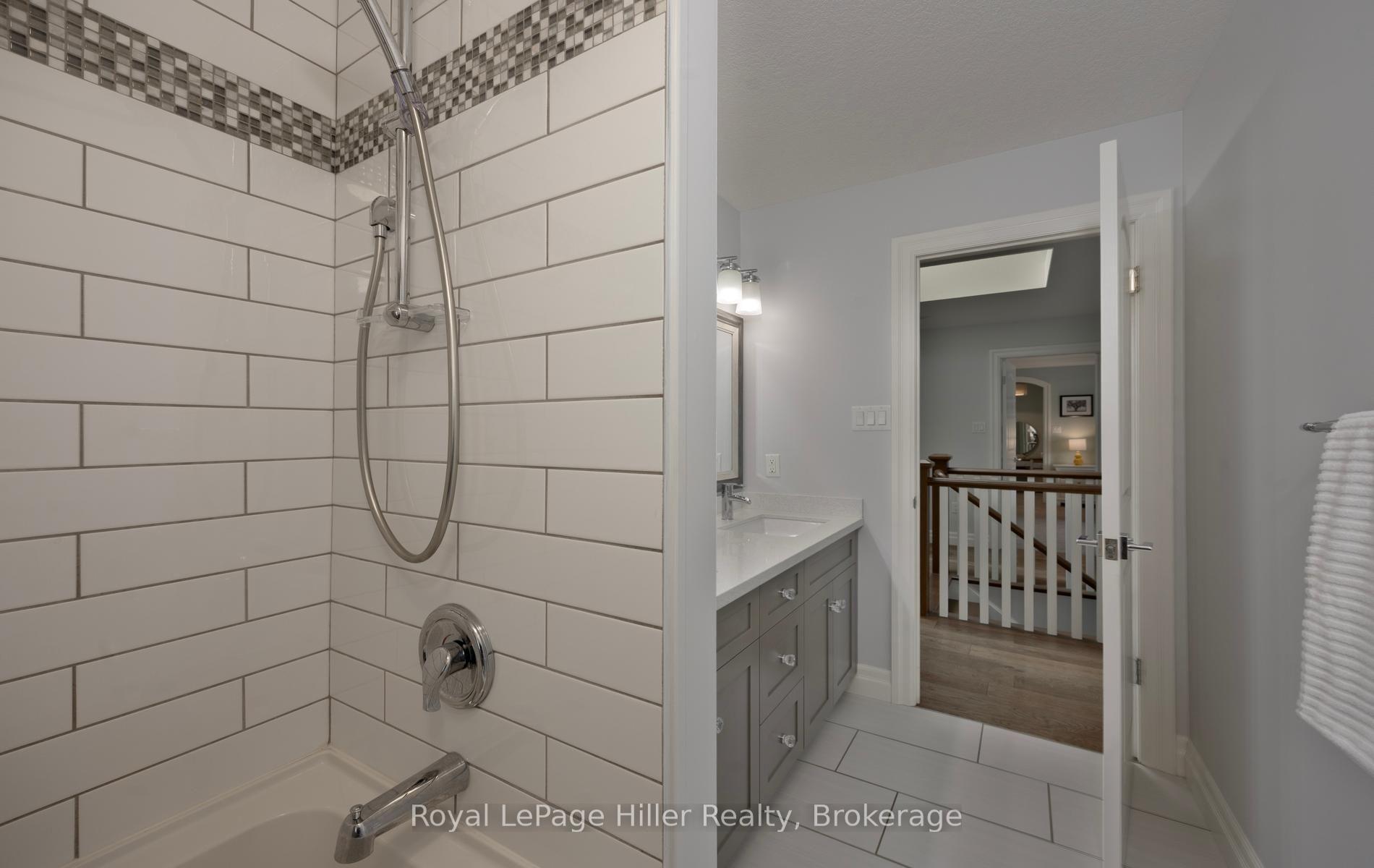 Photo 30 of 15 Sweetbriar Drive, Kitchener, Forest Hill — HOMEH