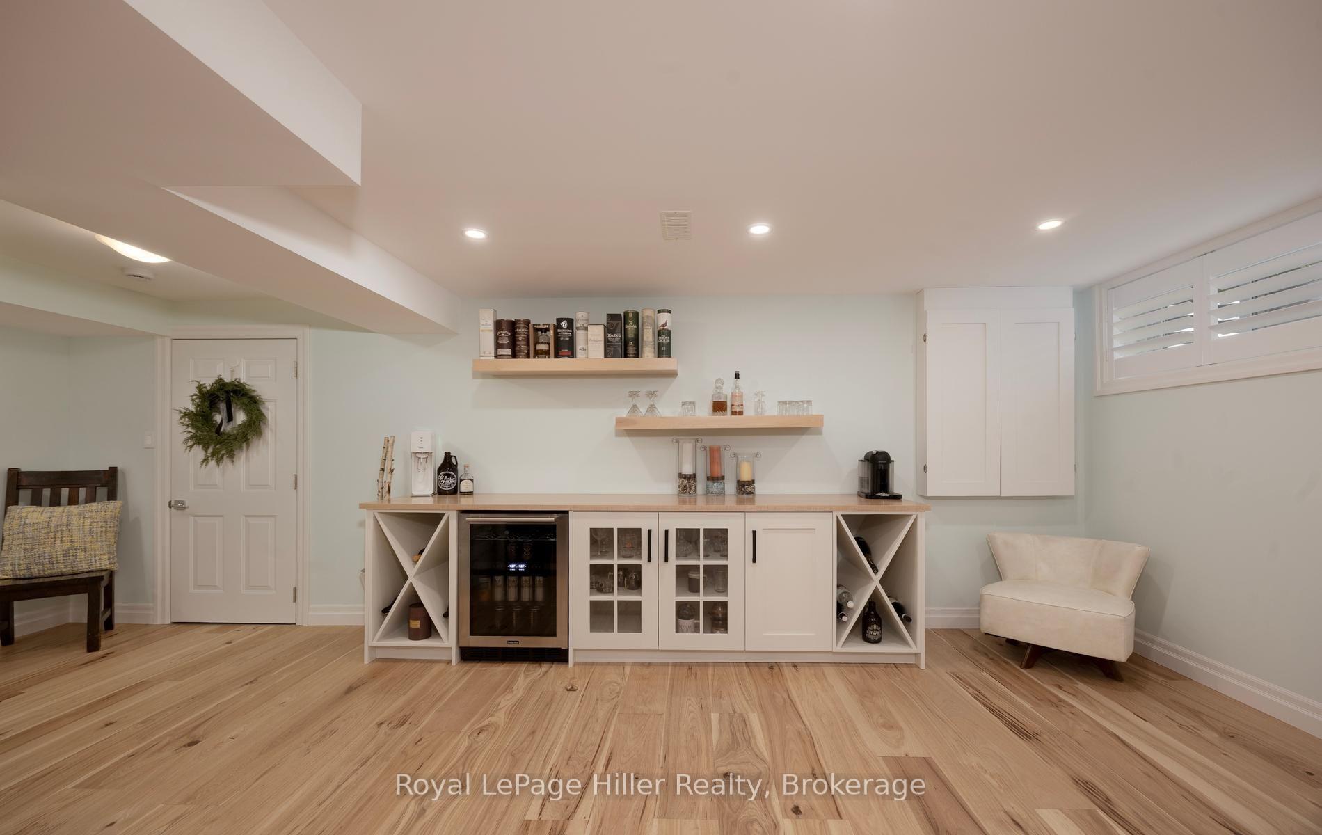 Photo 32 of 15 Sweetbriar Drive, Kitchener, Forest Hill — HOMEH