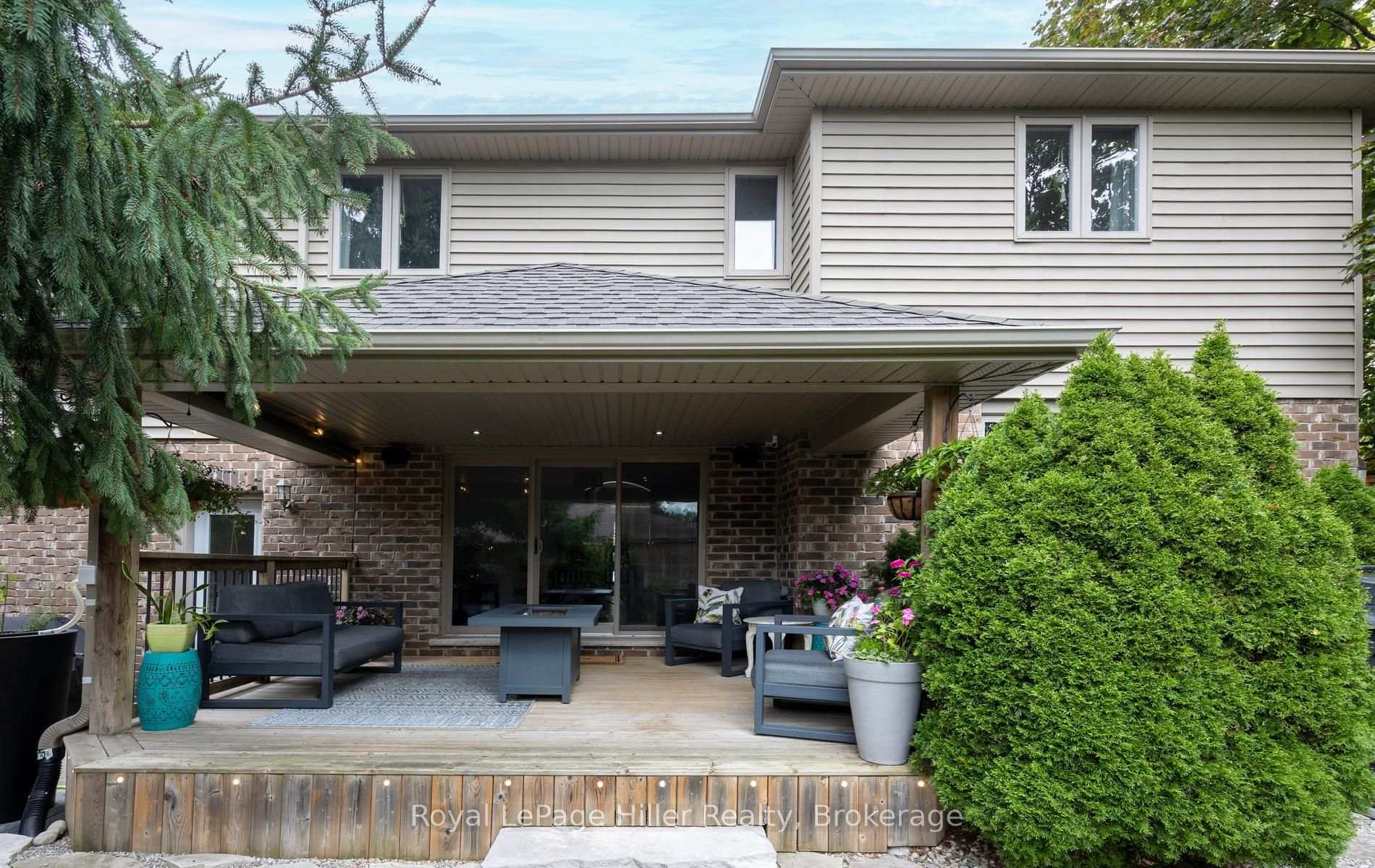 Photo 39 of 15 Sweetbriar Drive, Kitchener, Forest Hill — HOMEH