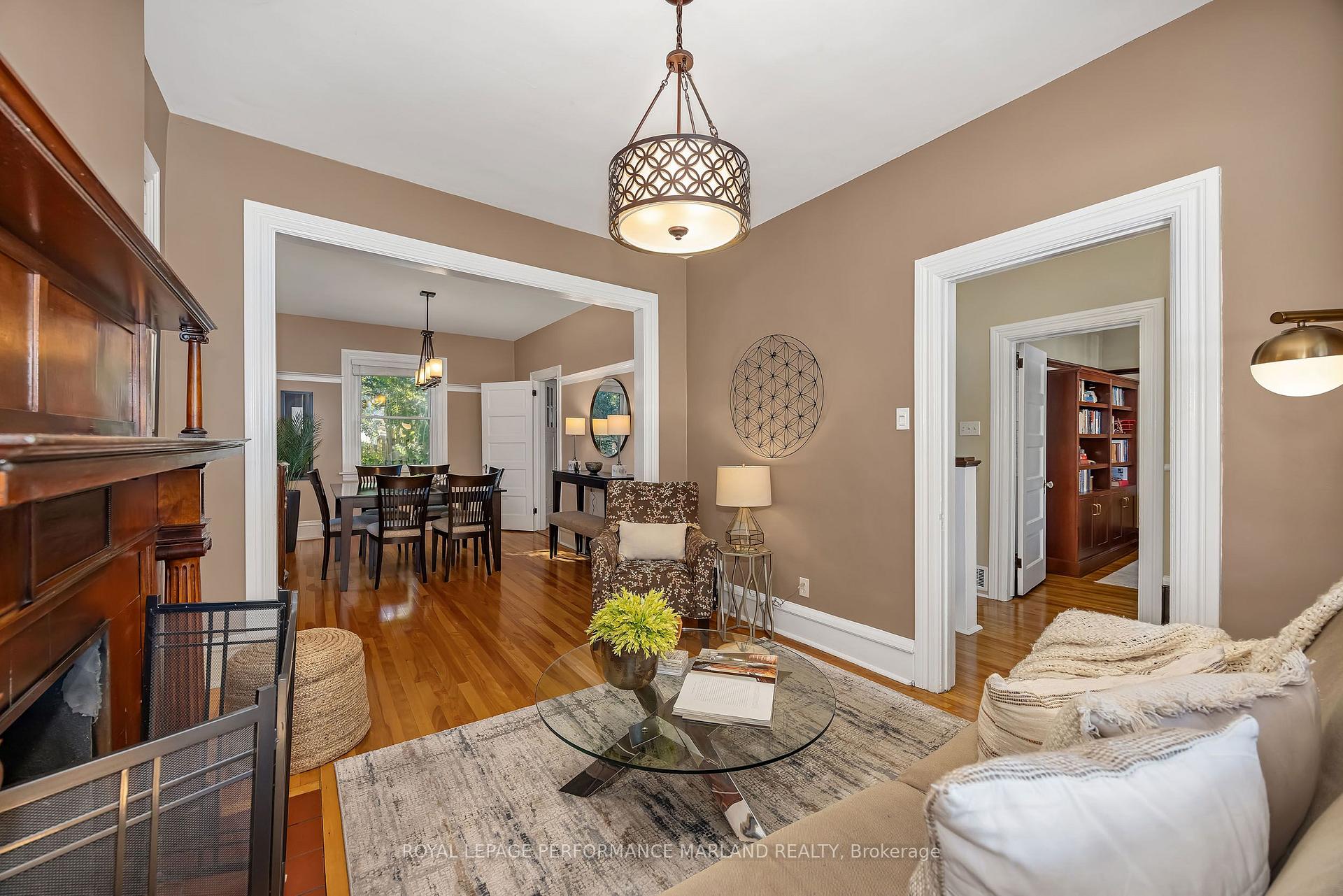 Photo 4 of 98 Marlowe Crescent, Ottawa, Ottawa East — HOMEH