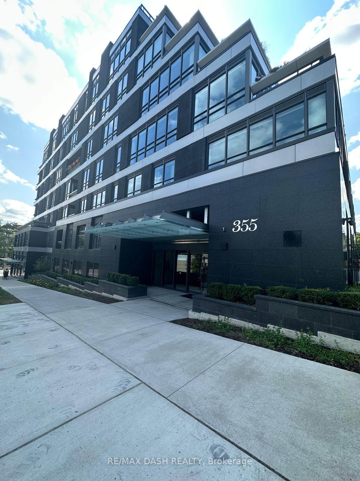 Front of Unit 204, 355 Bedford Park Avenue