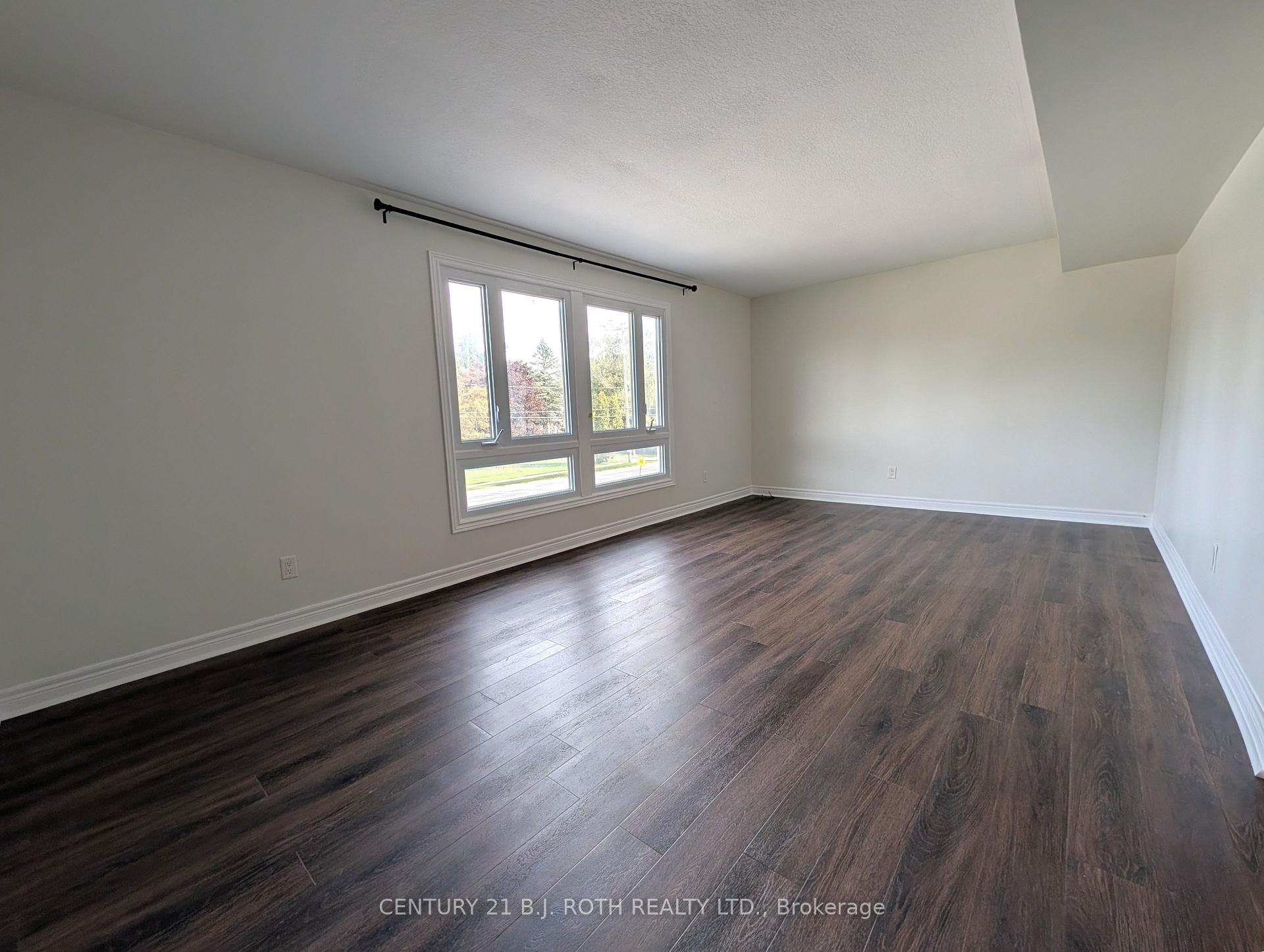Photo 6 of Unit 2, 2394 25 Side Road, Innisfil, Alcona — HOMEH