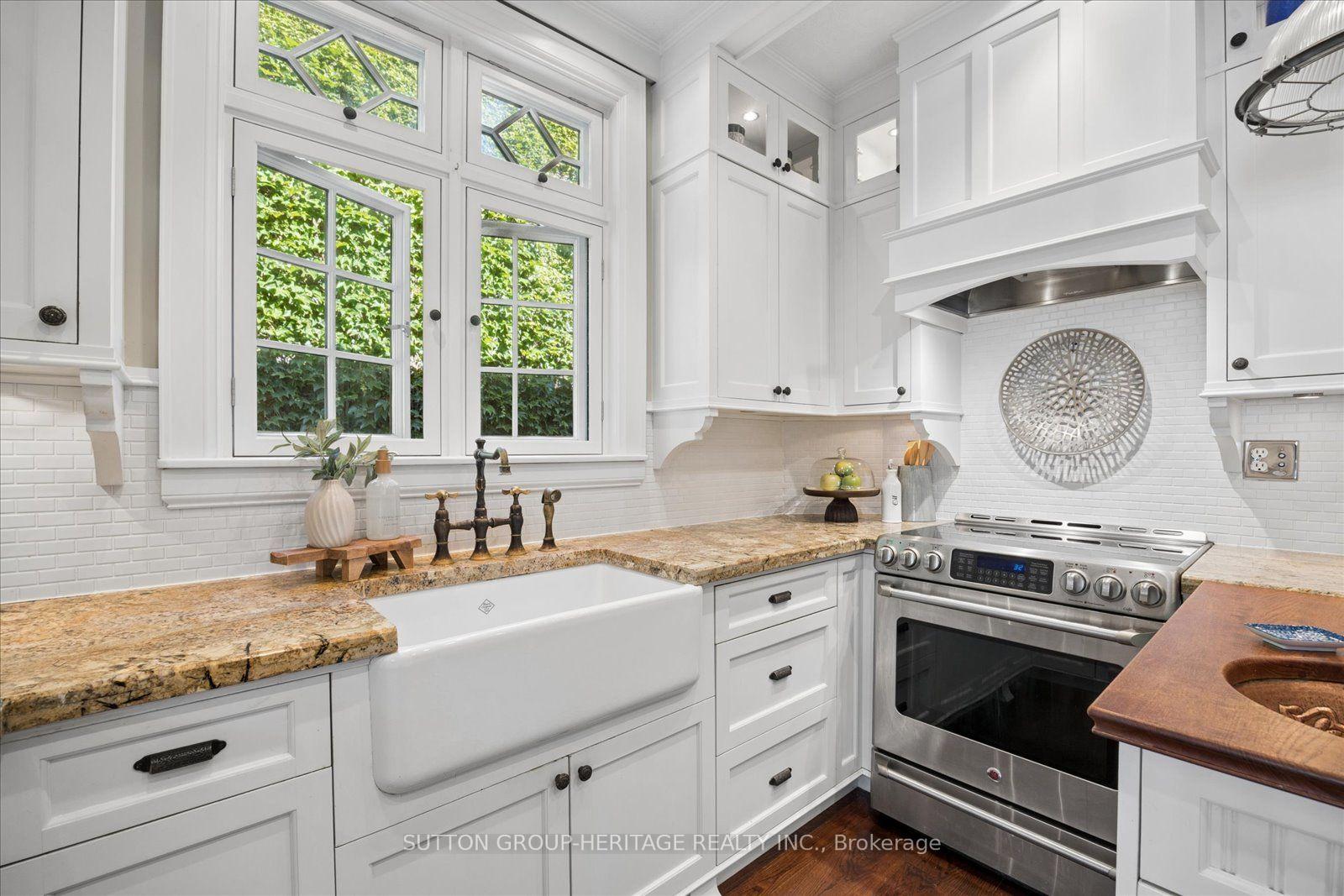 Photo 13 of 46 Connaught Street, Oshawa, O'Neill — HOMEH