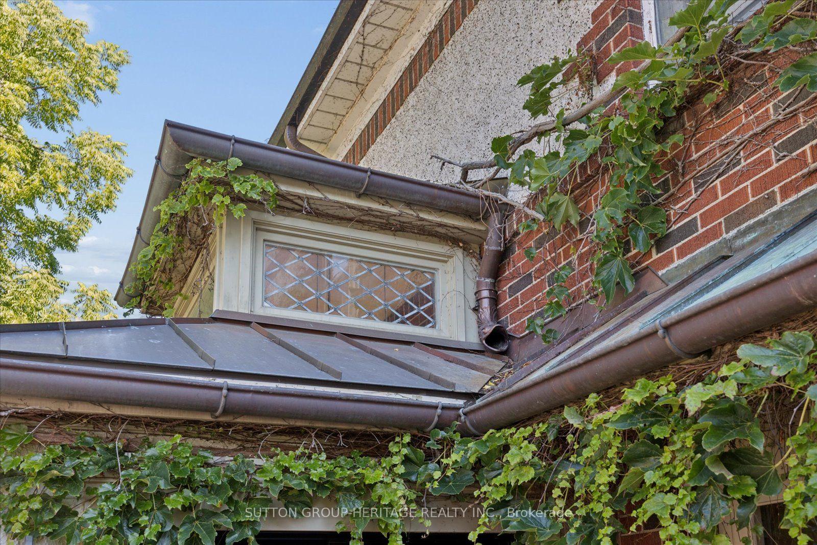 Photo 30 of 46 Connaught Street, Oshawa, O'Neill — HOMEH