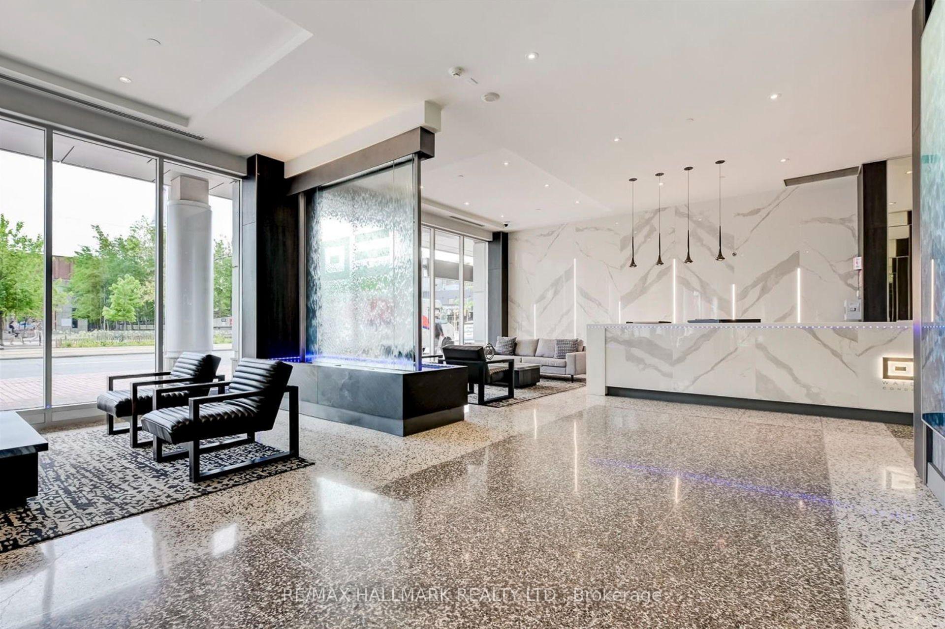 Photo 4 of Unit 402, 218 Queens Quay W, Toronto, Waterfront Communities — HOMEH