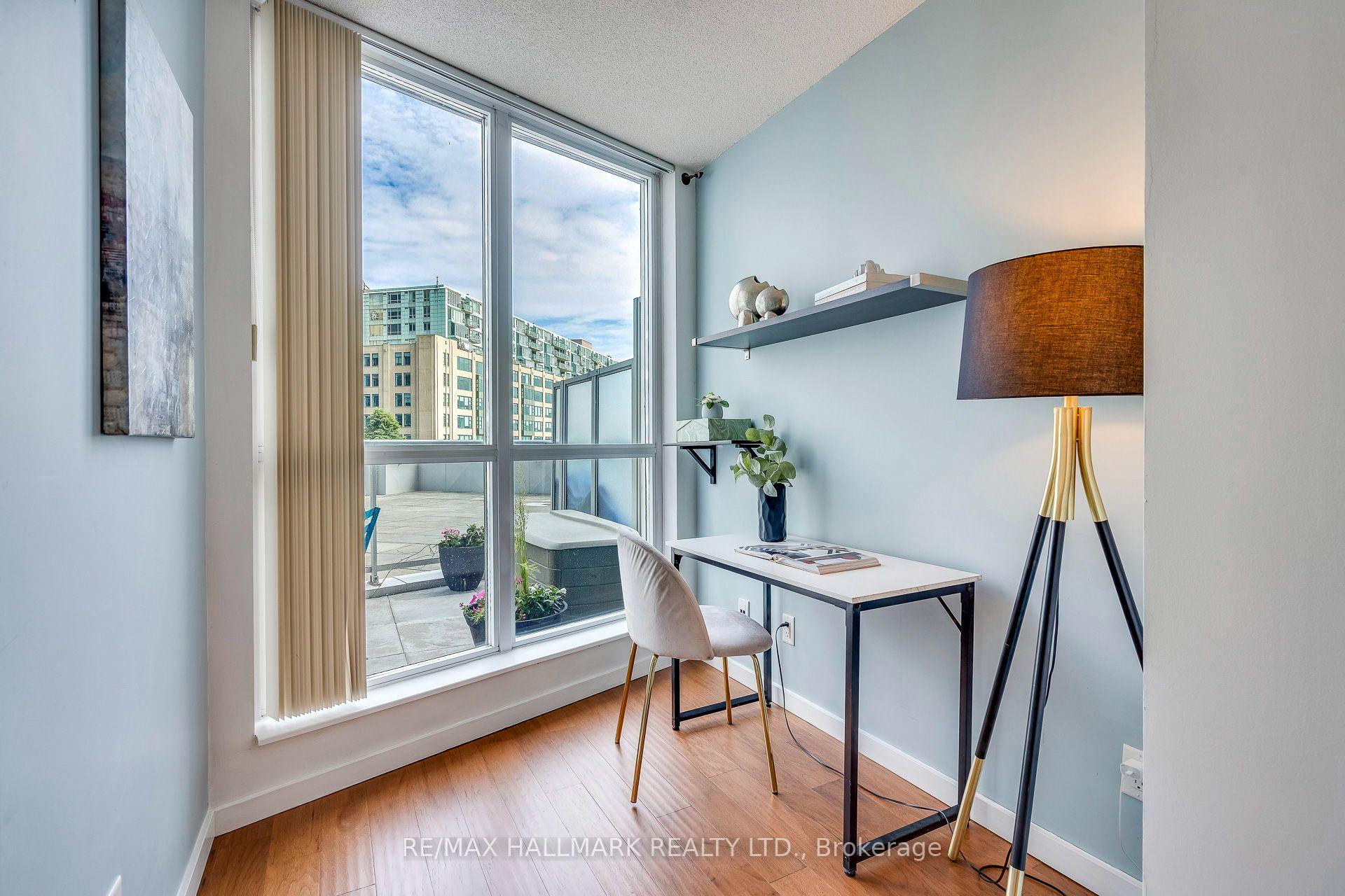 Photo 13 of Unit 402, 218 Queens Quay W, Toronto, Waterfront Communities — HOMEH