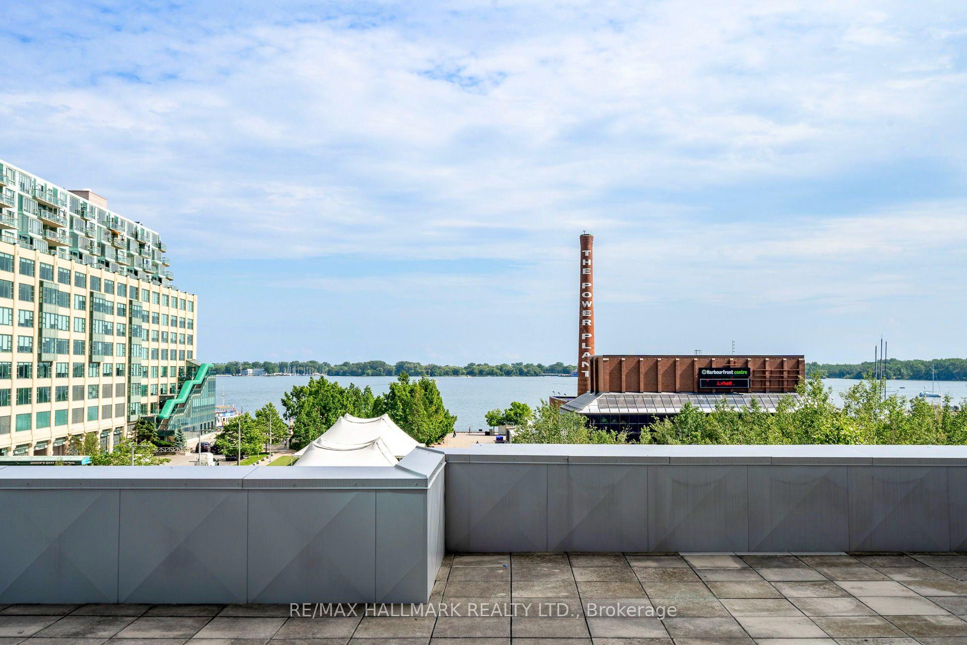 Photo 23 of Unit 402, 218 Queens Quay W, Toronto, Waterfront Communities — HOMEH