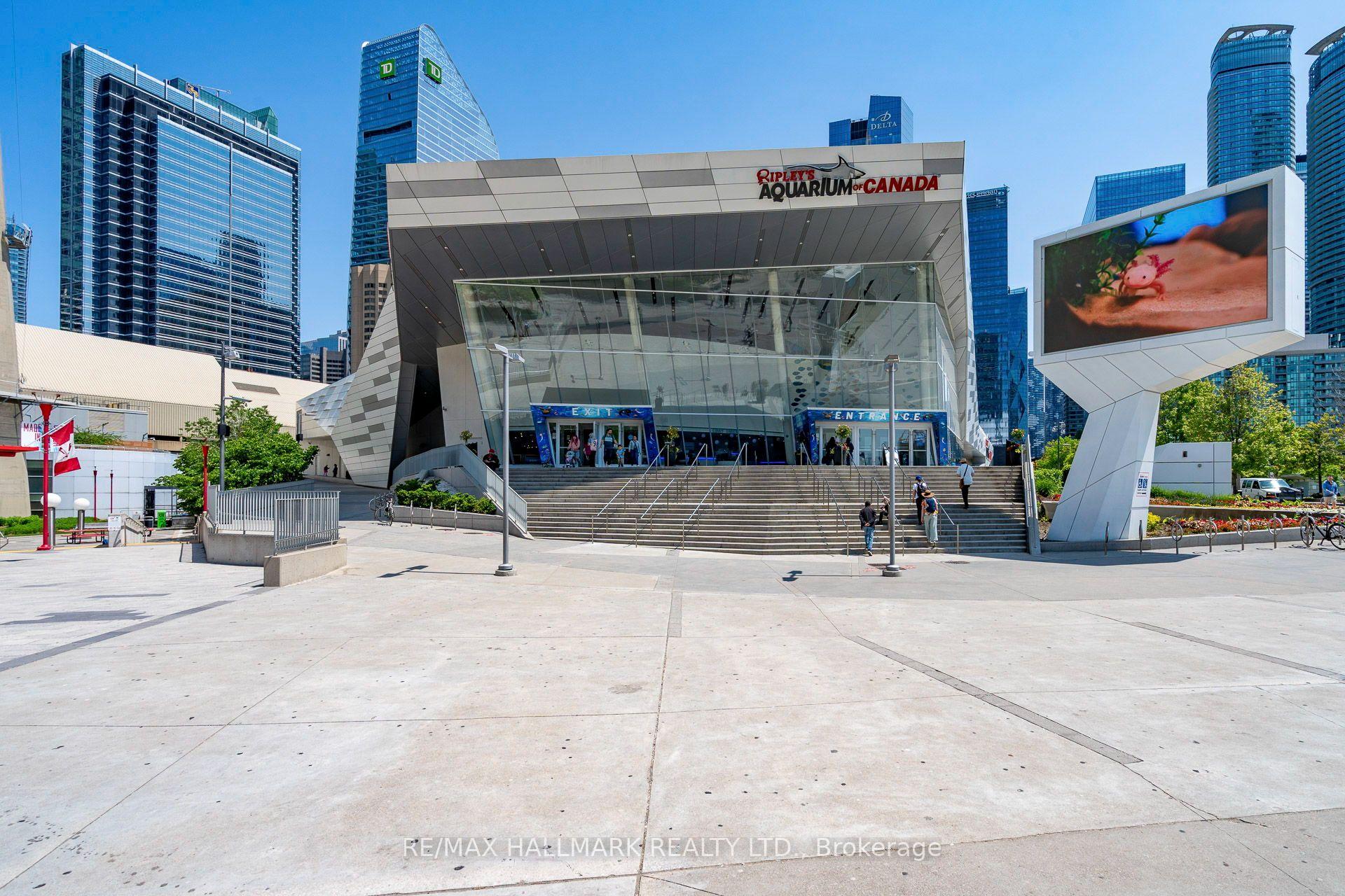 Photo 38 of Unit 402, 218 Queens Quay W, Toronto, Waterfront Communities — HOMEH
