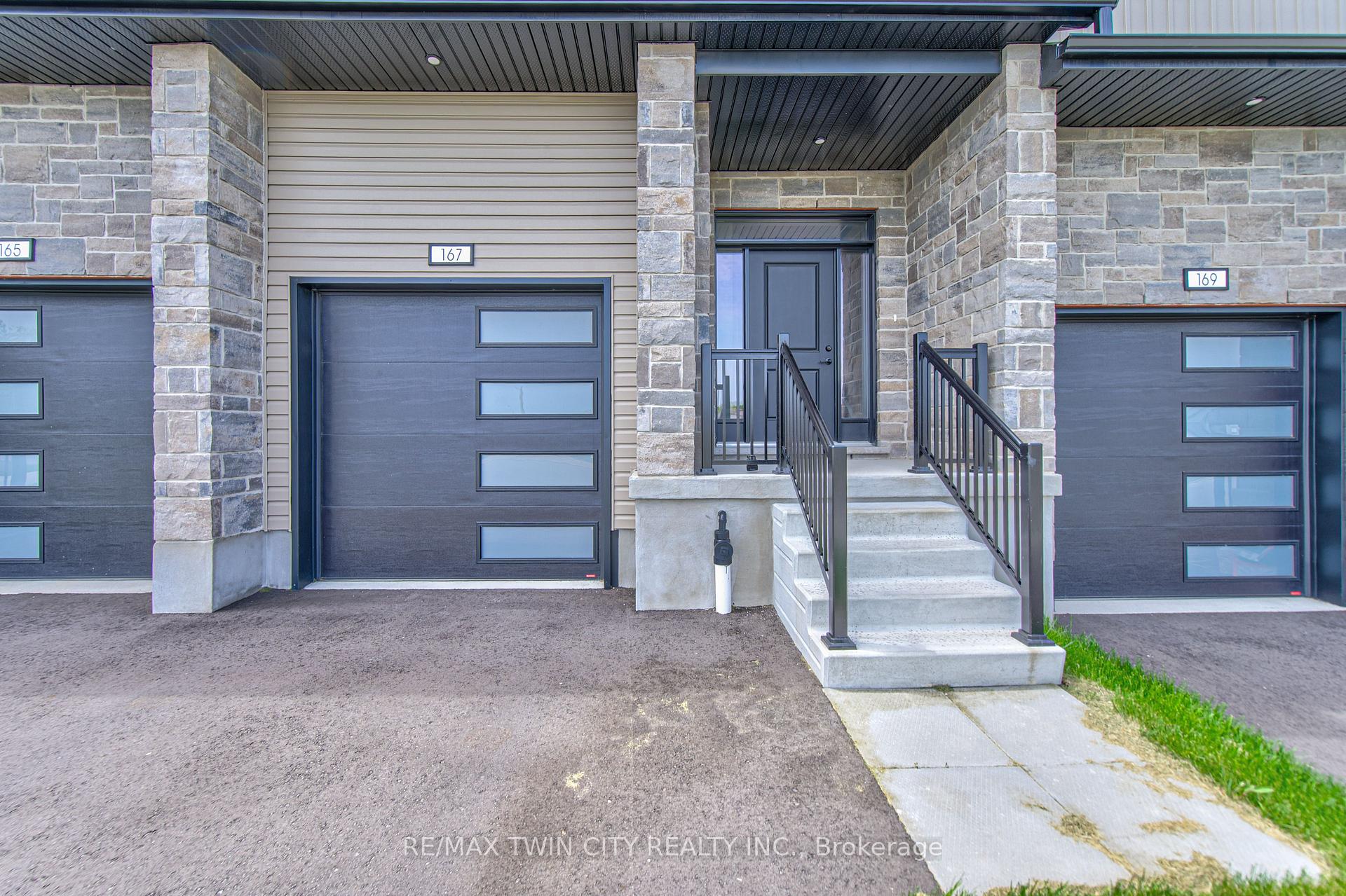 Photo 2 of 167 Dunnigan Drive, Kitchener, Grand River North — HOMEH
