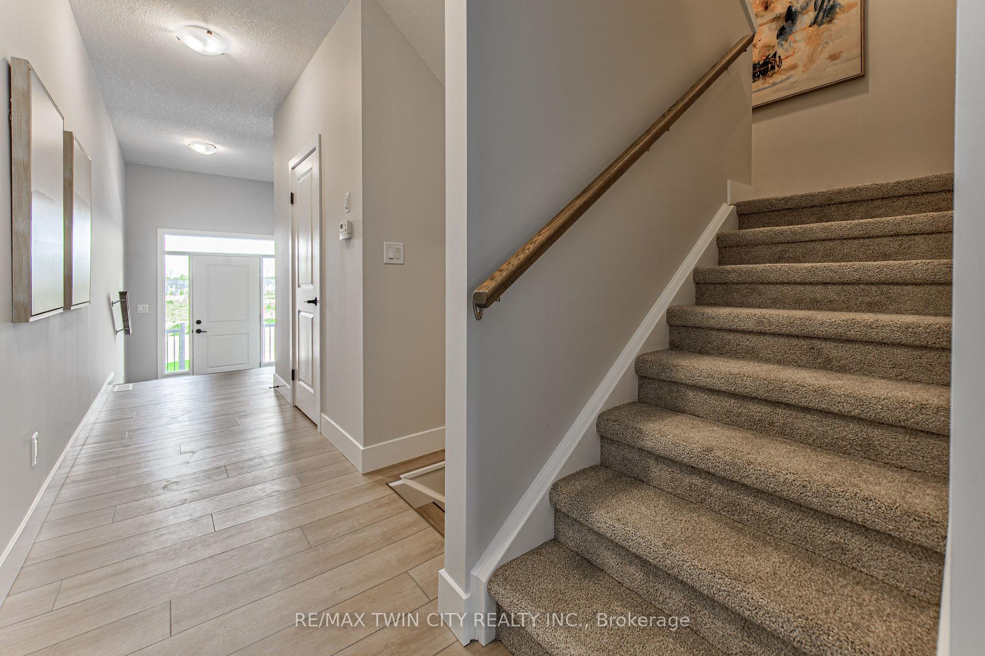 Photo 8 of 167 Dunnigan Drive, Kitchener, Grand River North — HOMEH