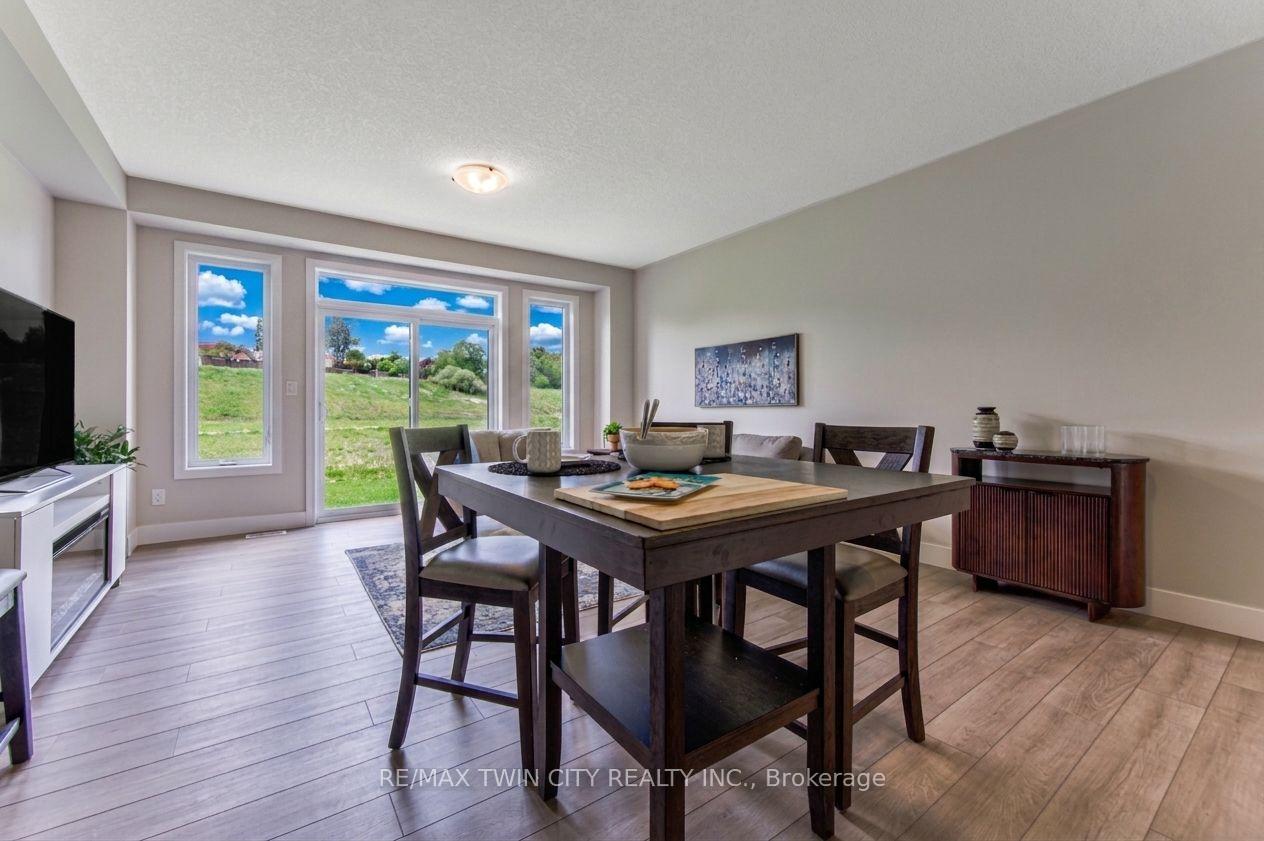 Photo 14 of 167 Dunnigan Drive, Kitchener, Grand River North — HOMEH
