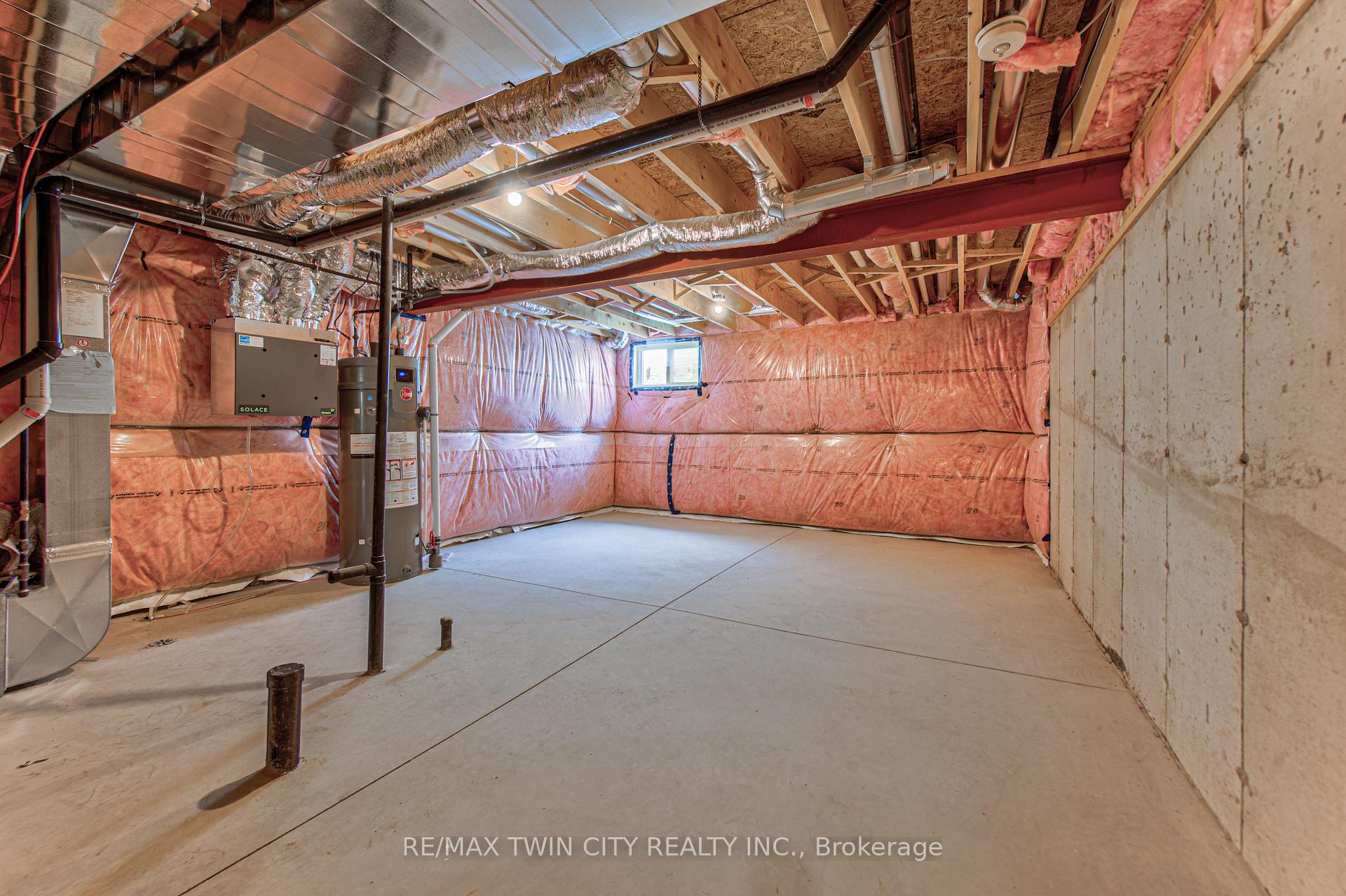 Photo 35 of 167 Dunnigan Drive, Kitchener, Grand River North — HOMEH