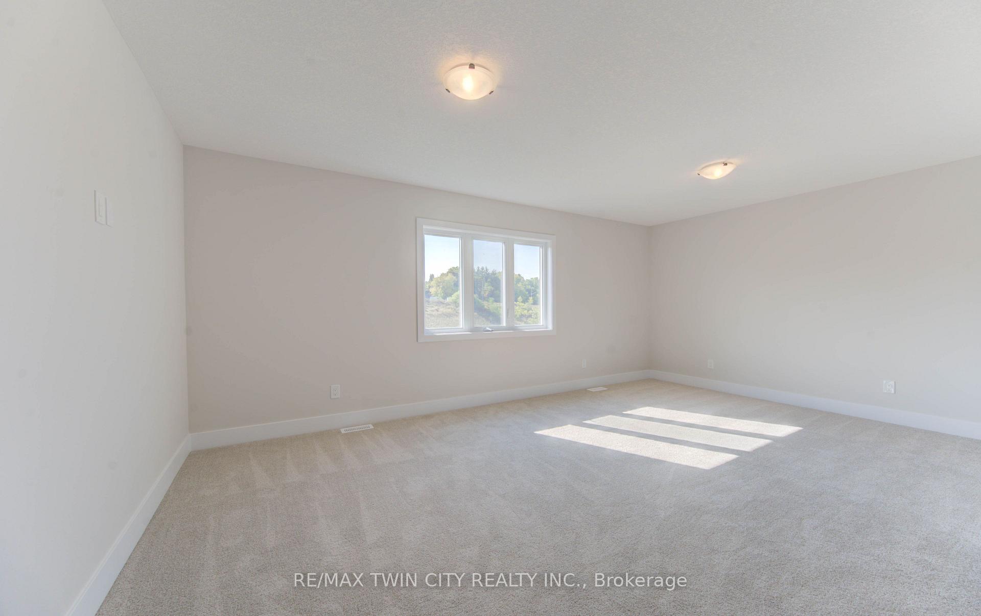 Photo 24 of 161 Dunnigan Drive, Kitchener, Grand River North — HOMEH