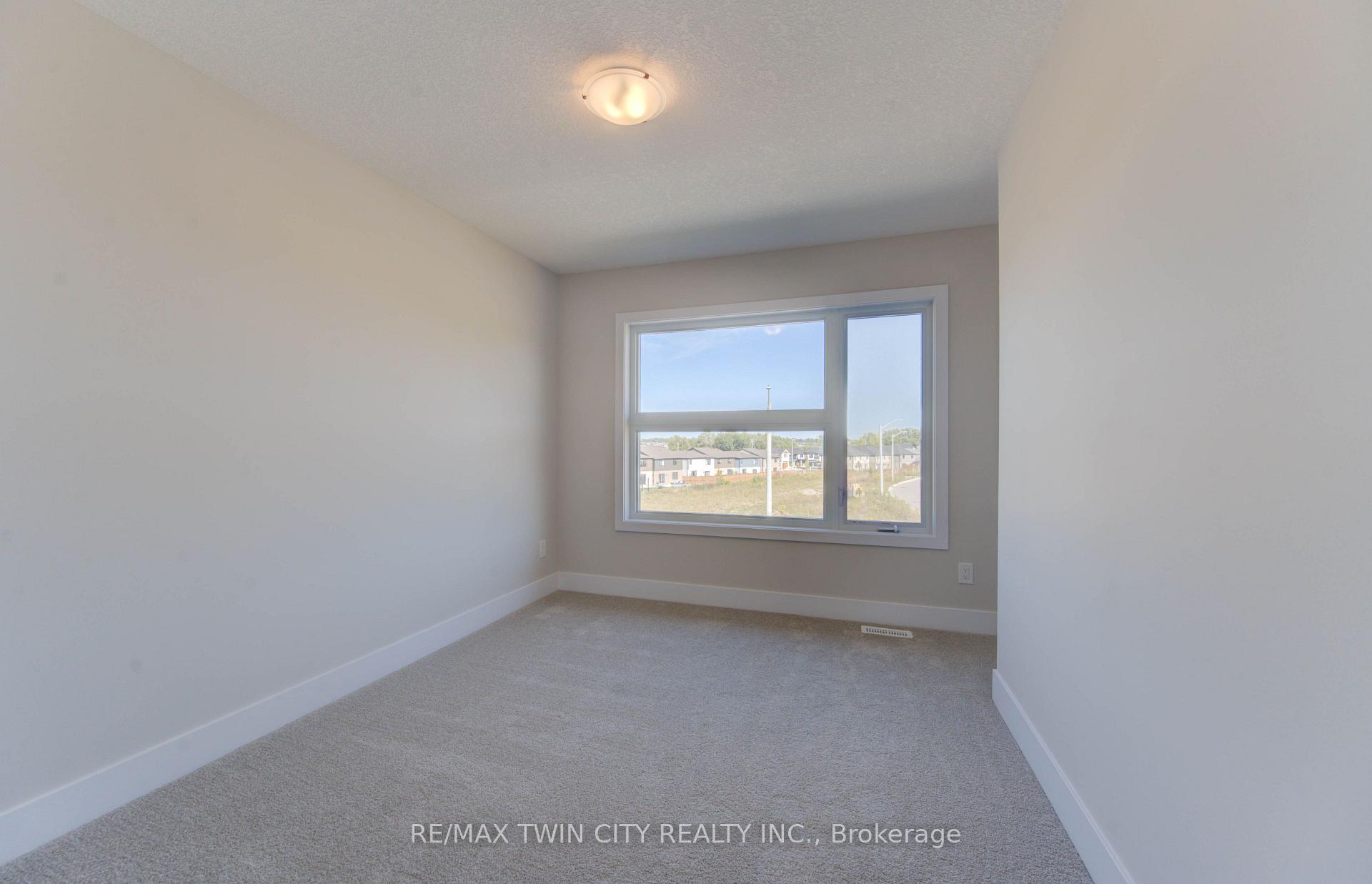 Photo 27 of 161 Dunnigan Drive, Kitchener, Grand River North — HOMEH