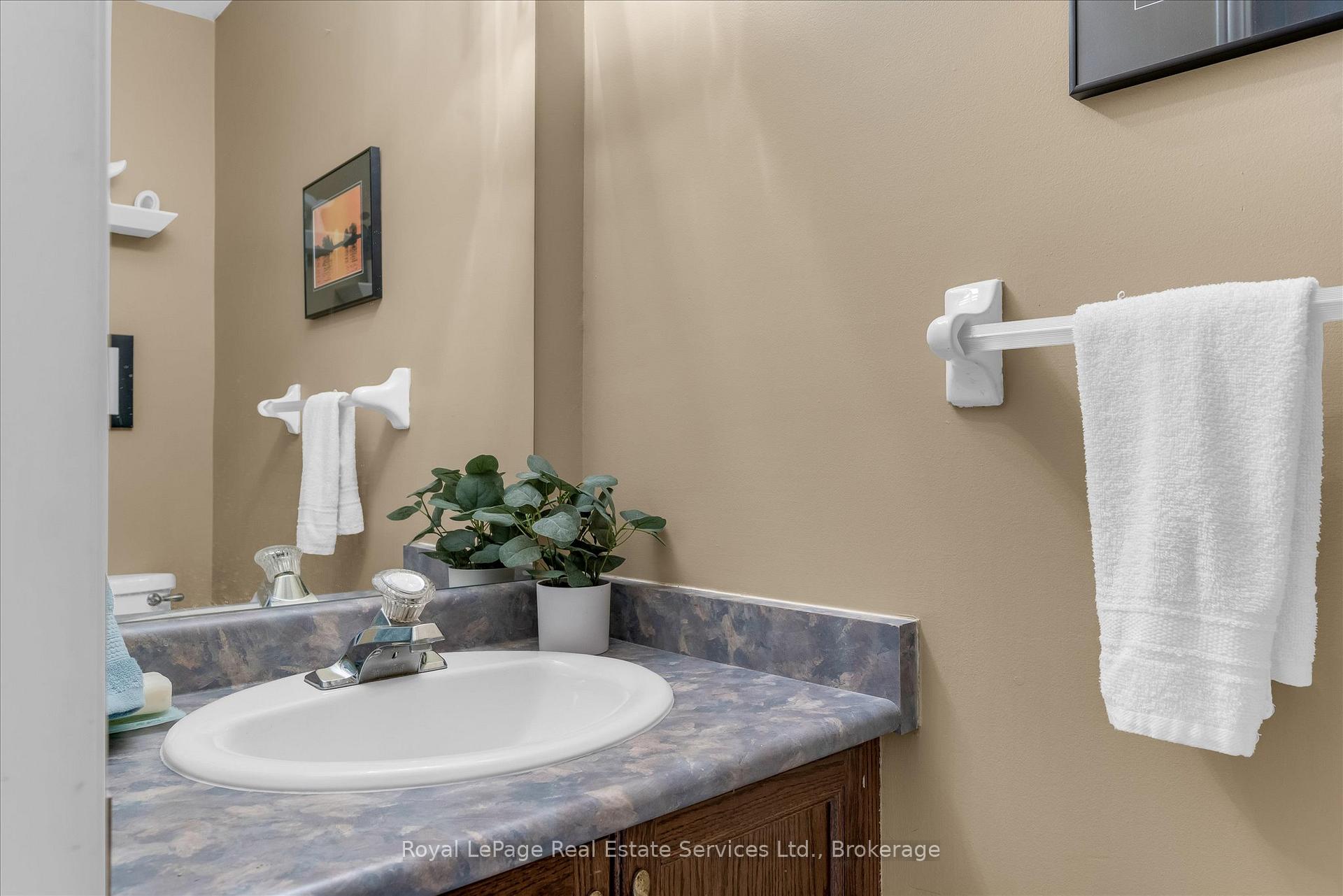 Photo 6 of 1155 Davis Lane, Milton, Dempsey — HOMEH