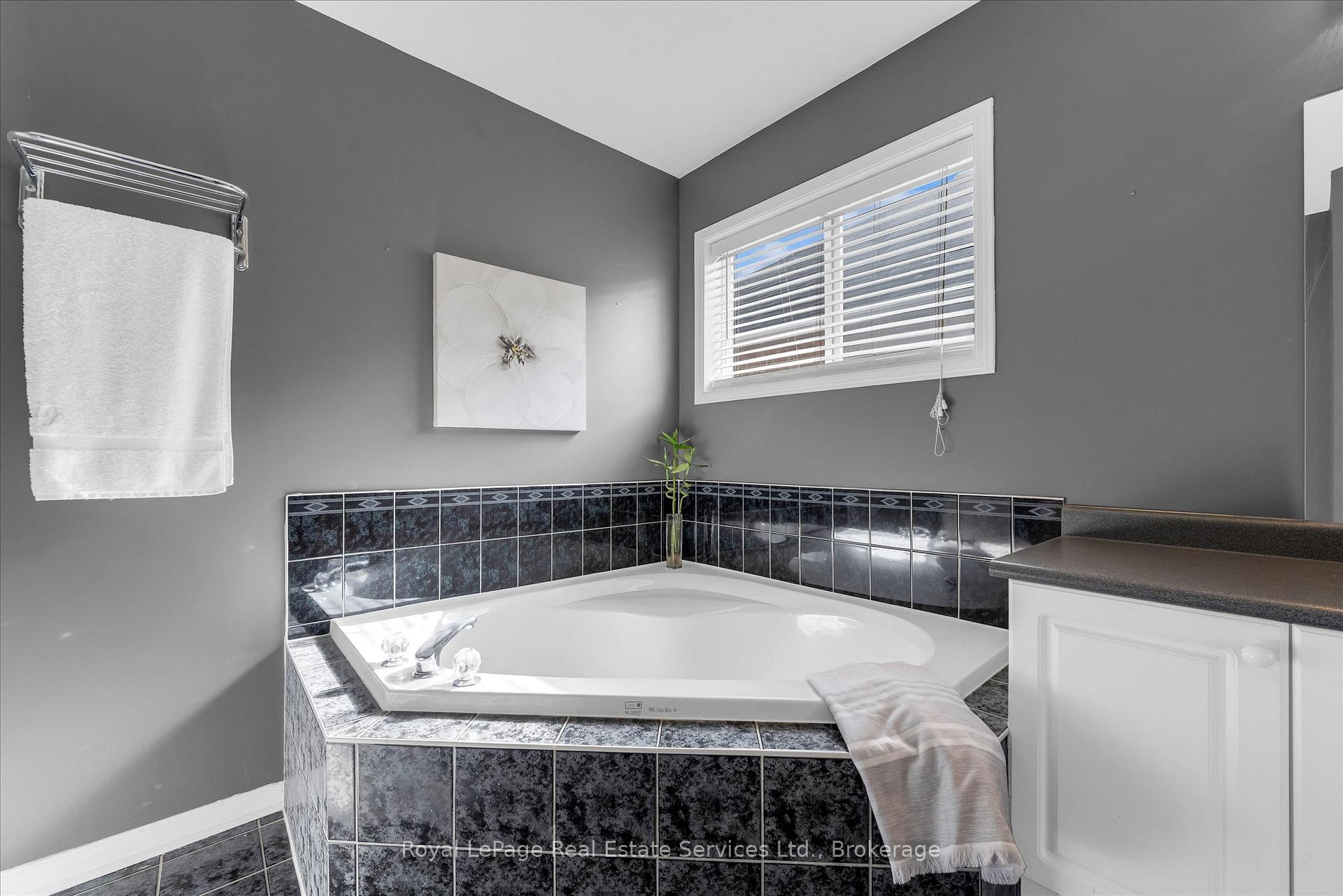 Photo 22 of 1155 Davis Lane, Milton, Dempsey — HOMEH