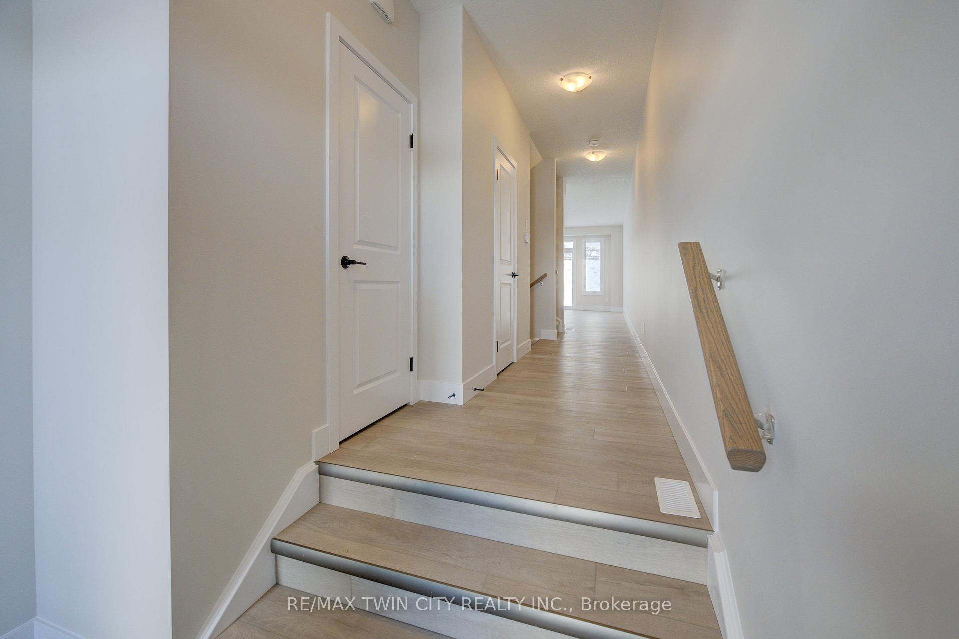 Photo 4 of 163 Dunnigan Drive, Kitchener, Grand River North — HOMEH