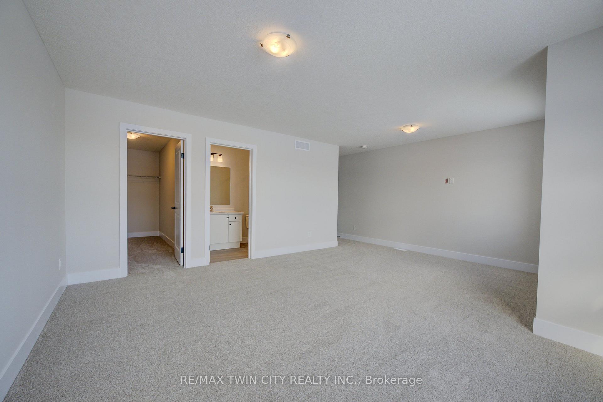 Photo 18 of 163 Dunnigan Drive, Kitchener, Grand River North — HOMEH