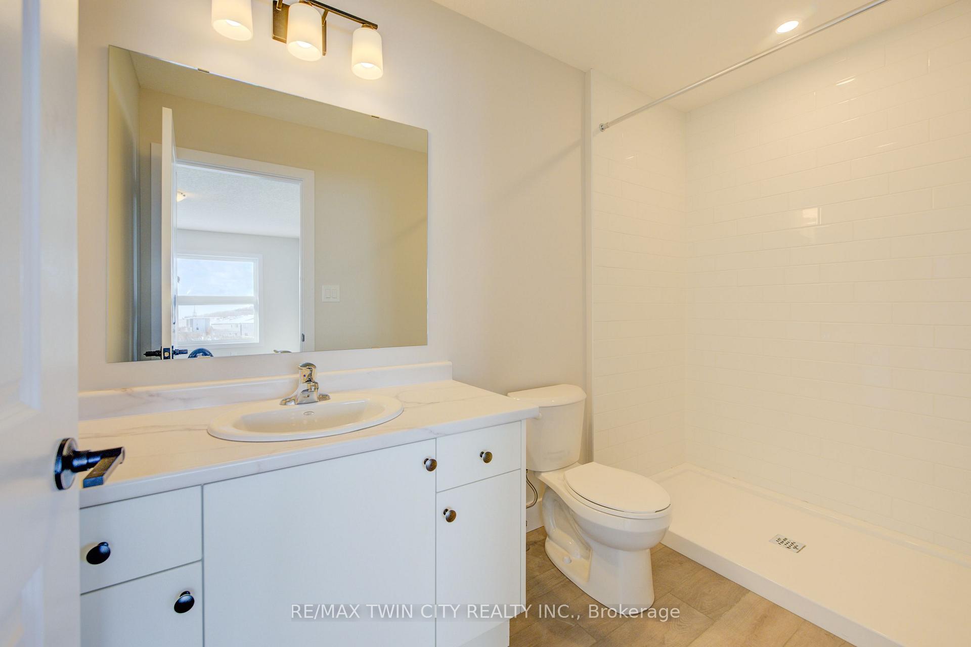 Photo 19 of 163 Dunnigan Drive, Kitchener, Grand River North — HOMEH