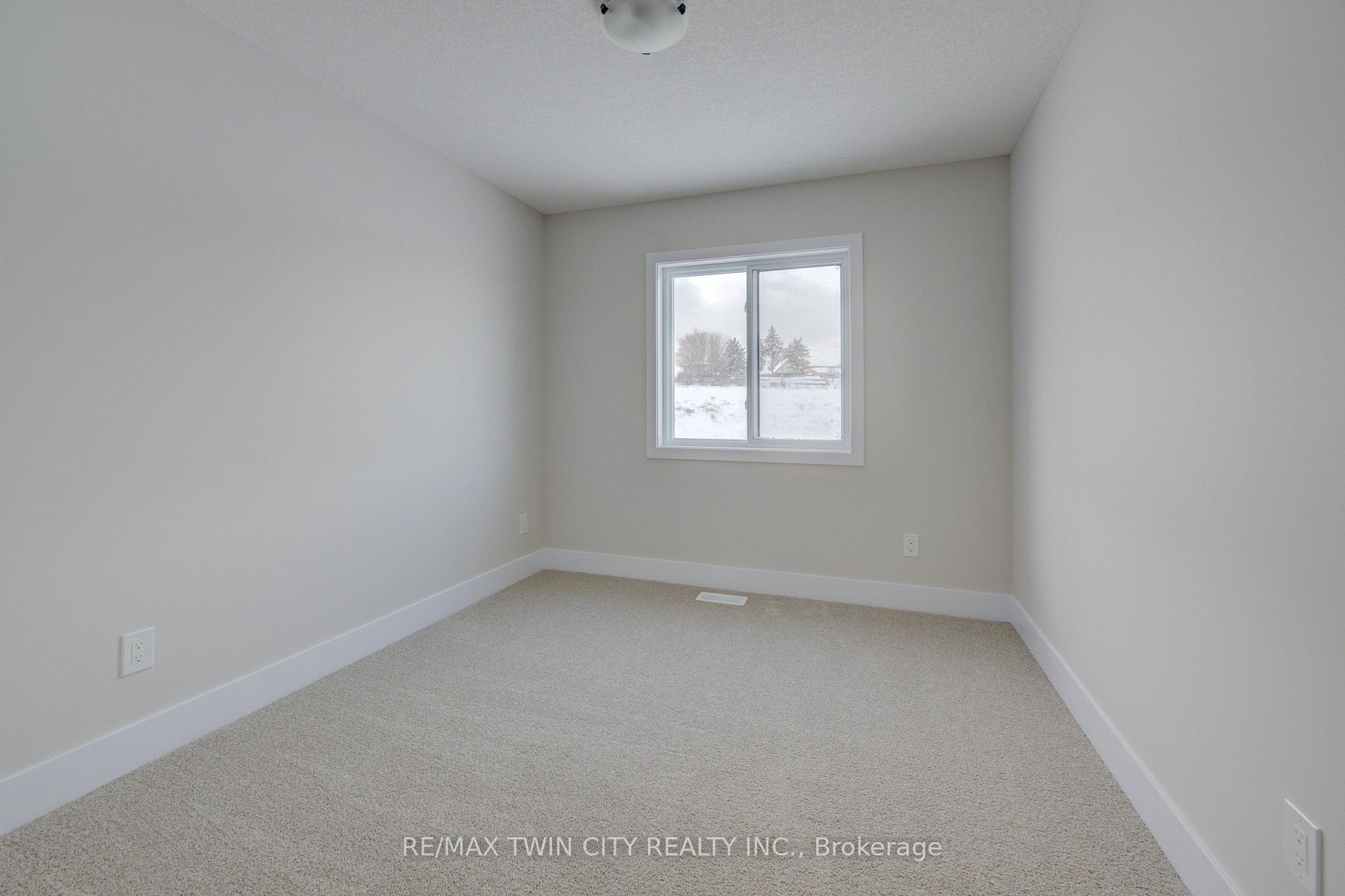 Photo 23 of 163 Dunnigan Drive, Kitchener, Grand River North — HOMEH