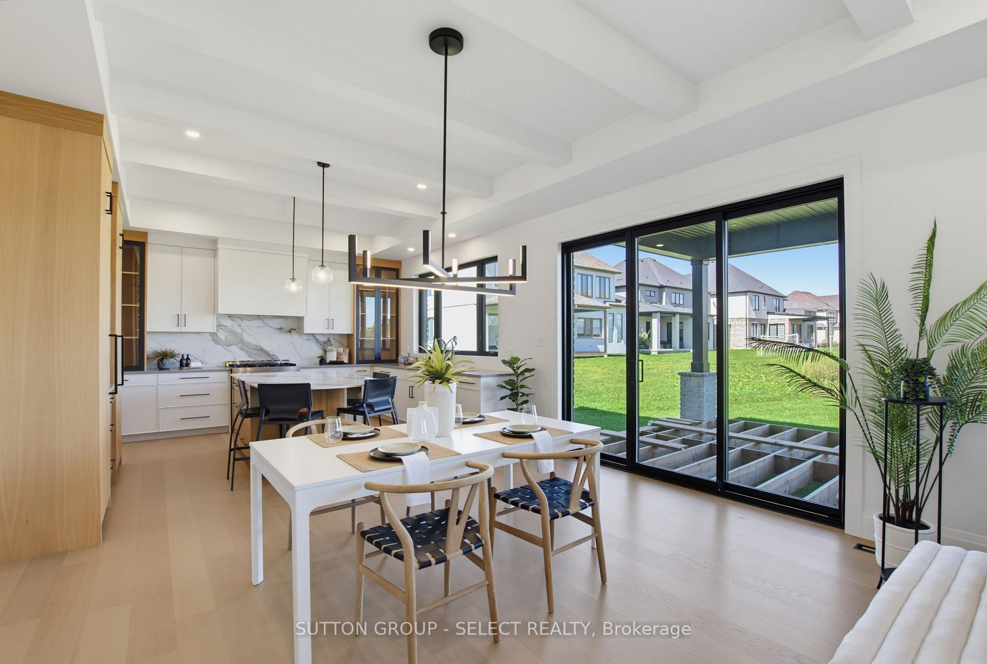 Photo 9 of 588 Creekview Chase, London, North R — HOMEH