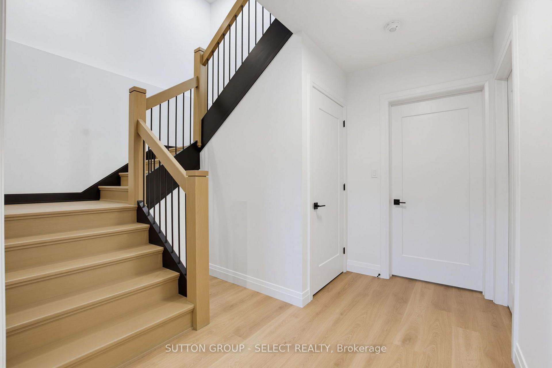 Photo 31 of 588 Creekview Chase, London, North R — HOMEH