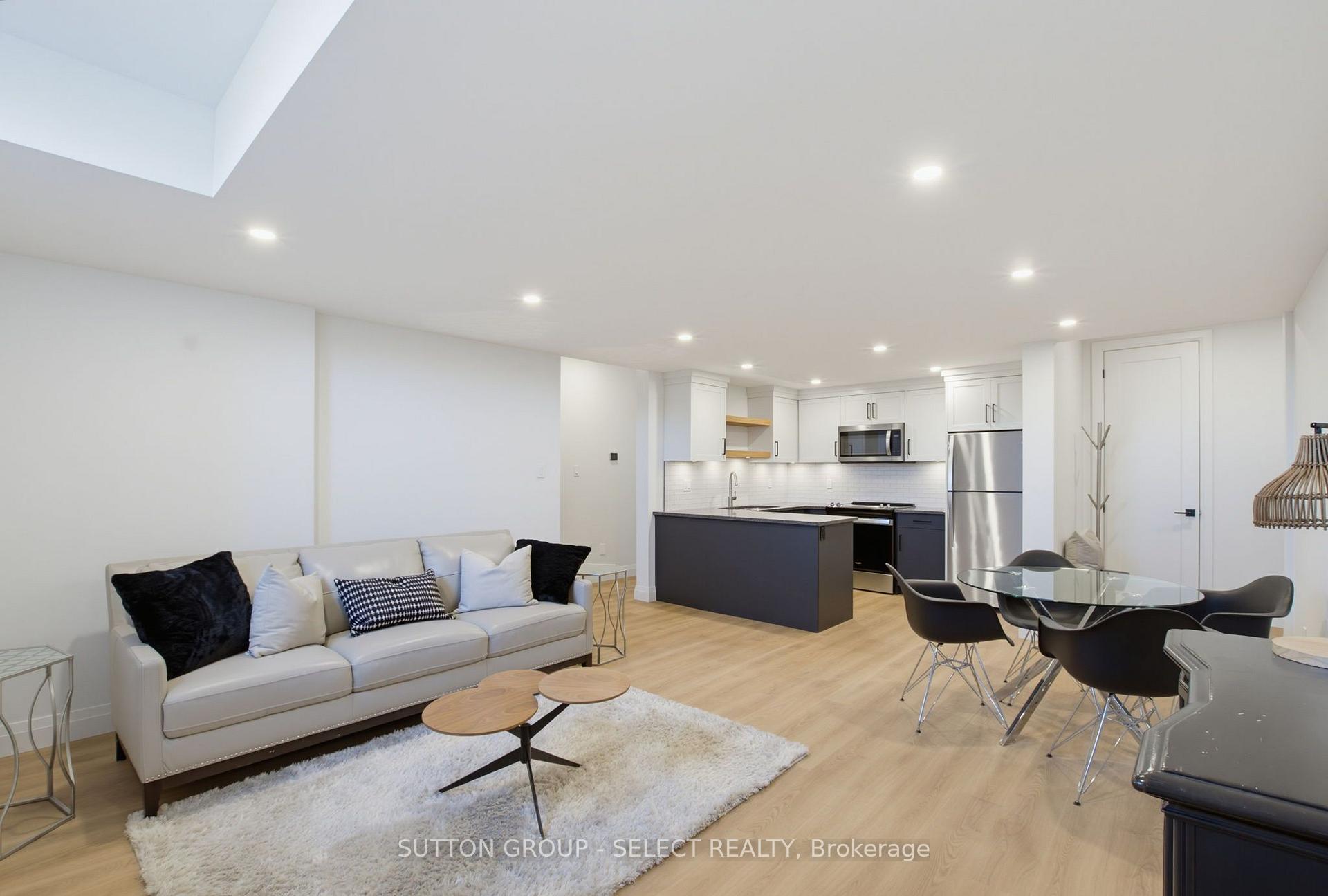 Photo 39 of 588 Creekview Chase, London, North R — HOMEH