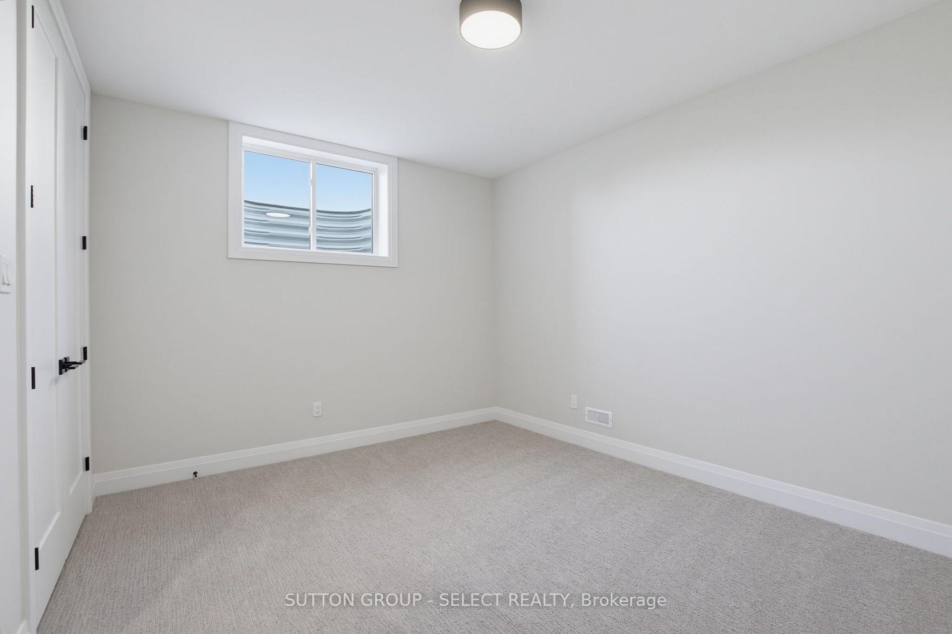 Photo 43 of 588 Creekview Chase, London, North R — HOMEH