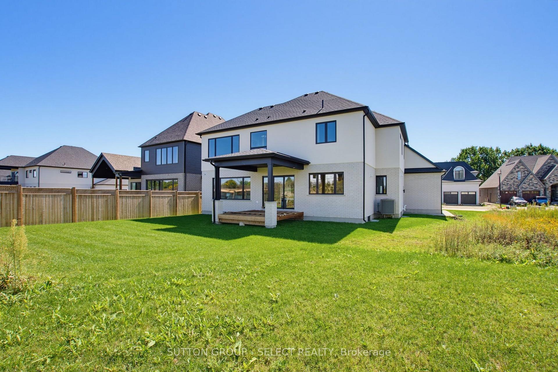 Photo 46 of 588 Creekview Chase, London, North R — HOMEH