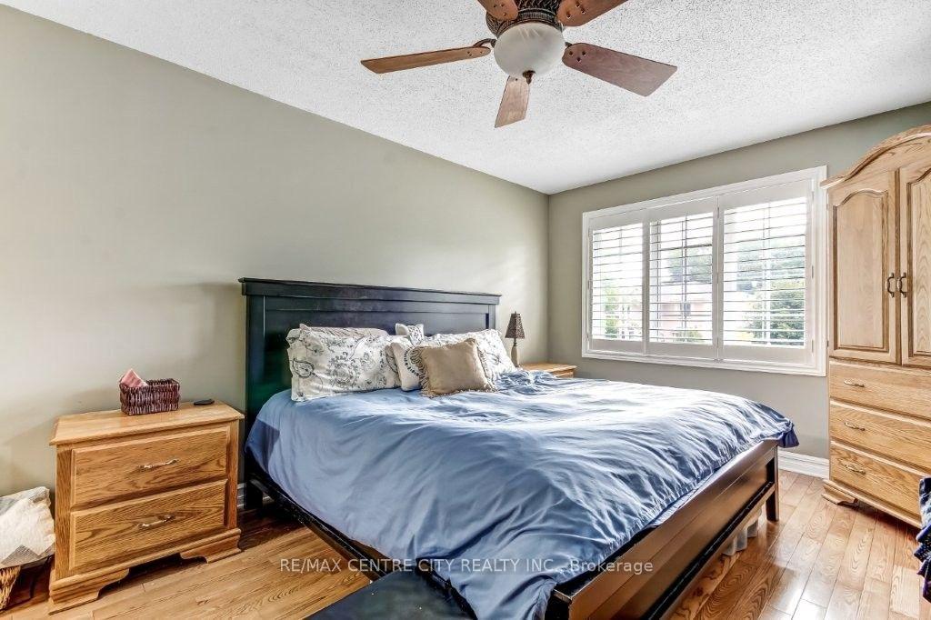 Photo 17 of 3910 Stacey Crescent, London, South V — HOMEH