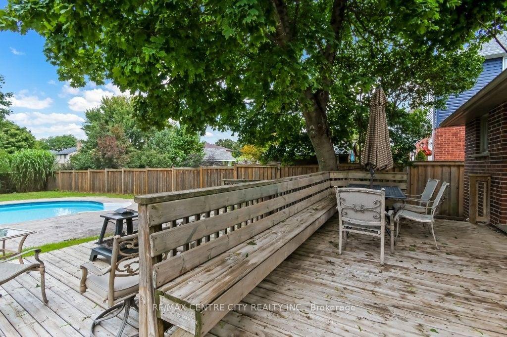 Photo 24 of 3910 Stacey Crescent, London, South V — HOMEH