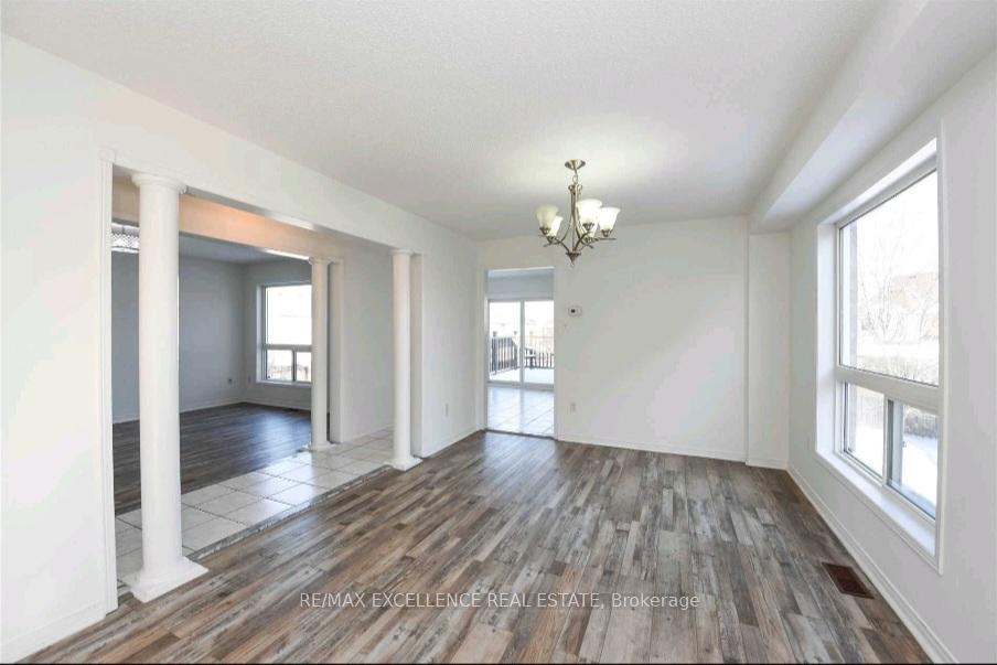 Photo 9 of Unit Upper, 24 Hayloft Court, Brampton, Fletcher's Creek Village — HOMEH