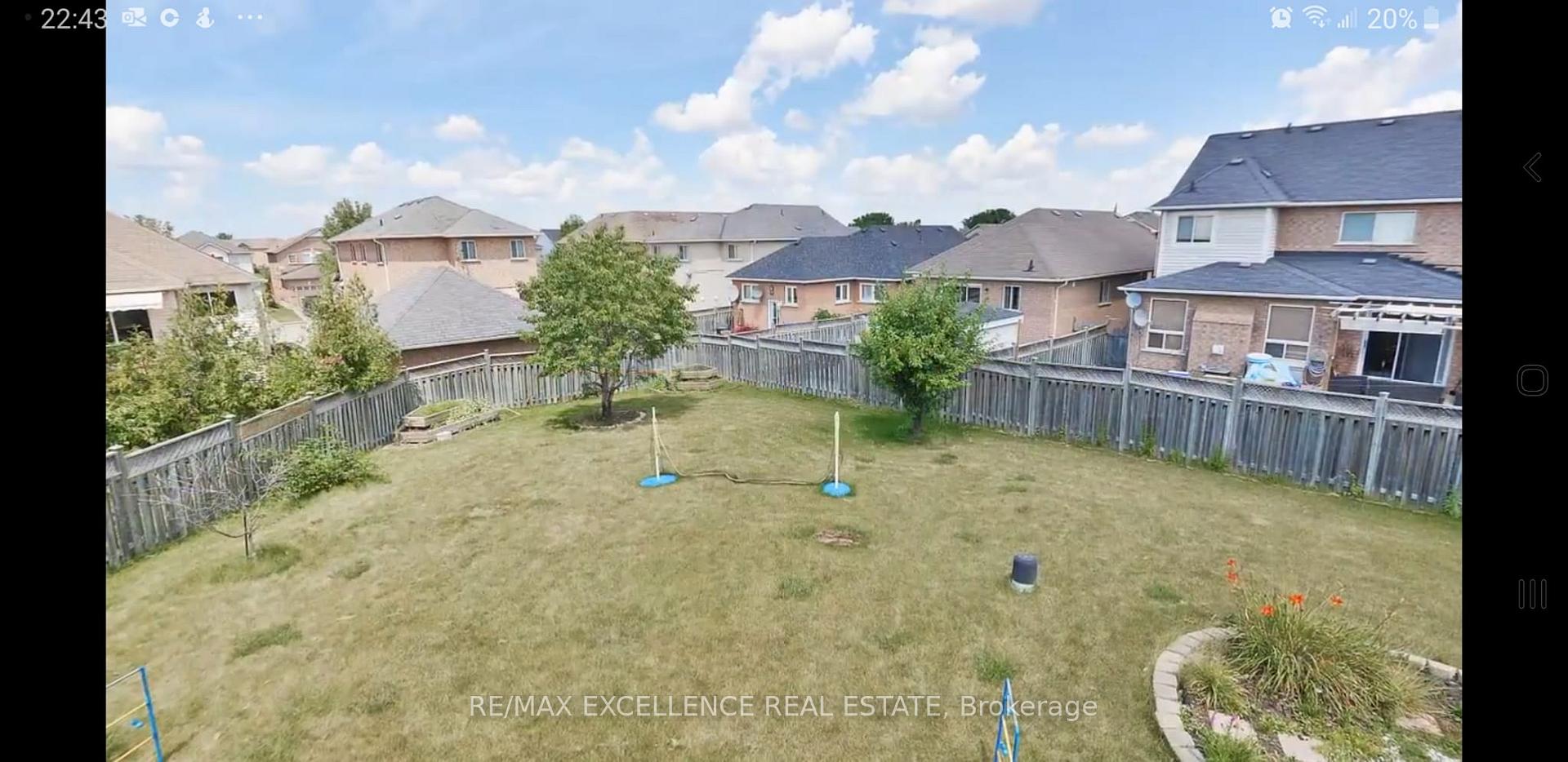 Photo 31 of Unit Upper, 24 Hayloft Court, Brampton, Fletcher's Creek Village — HOMEH