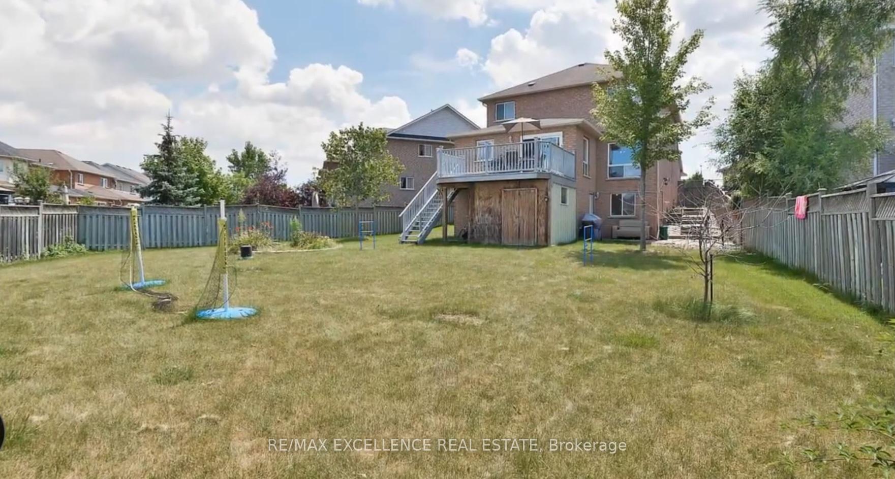 Photo 33 of Unit Upper, 24 Hayloft Court, Brampton, Fletcher's Creek Village — HOMEH