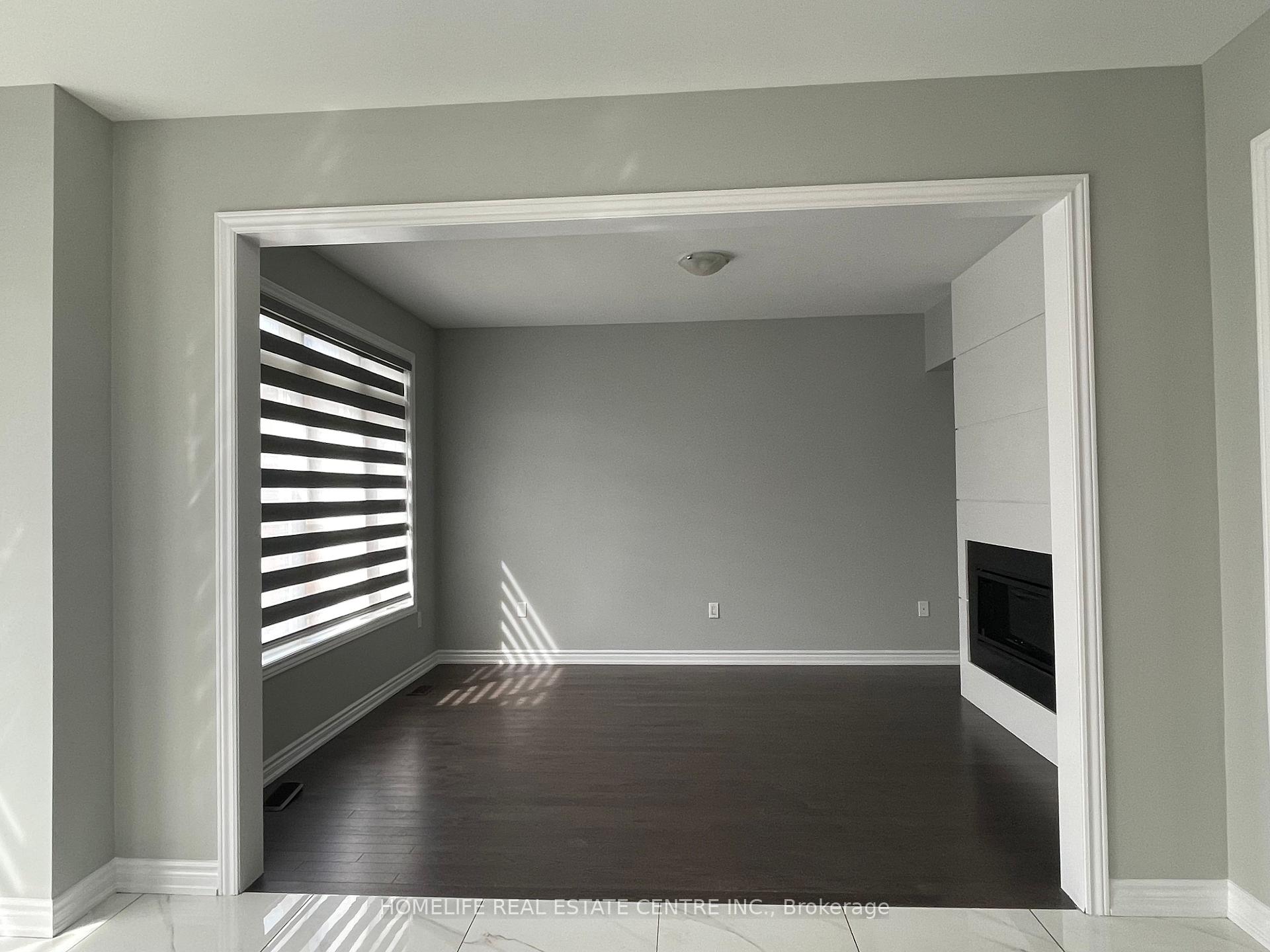 Photo 5 of Unit Upstairs, 29 Puffin Crescent, Brampton, Sandringham-Wellington North — HOMEH