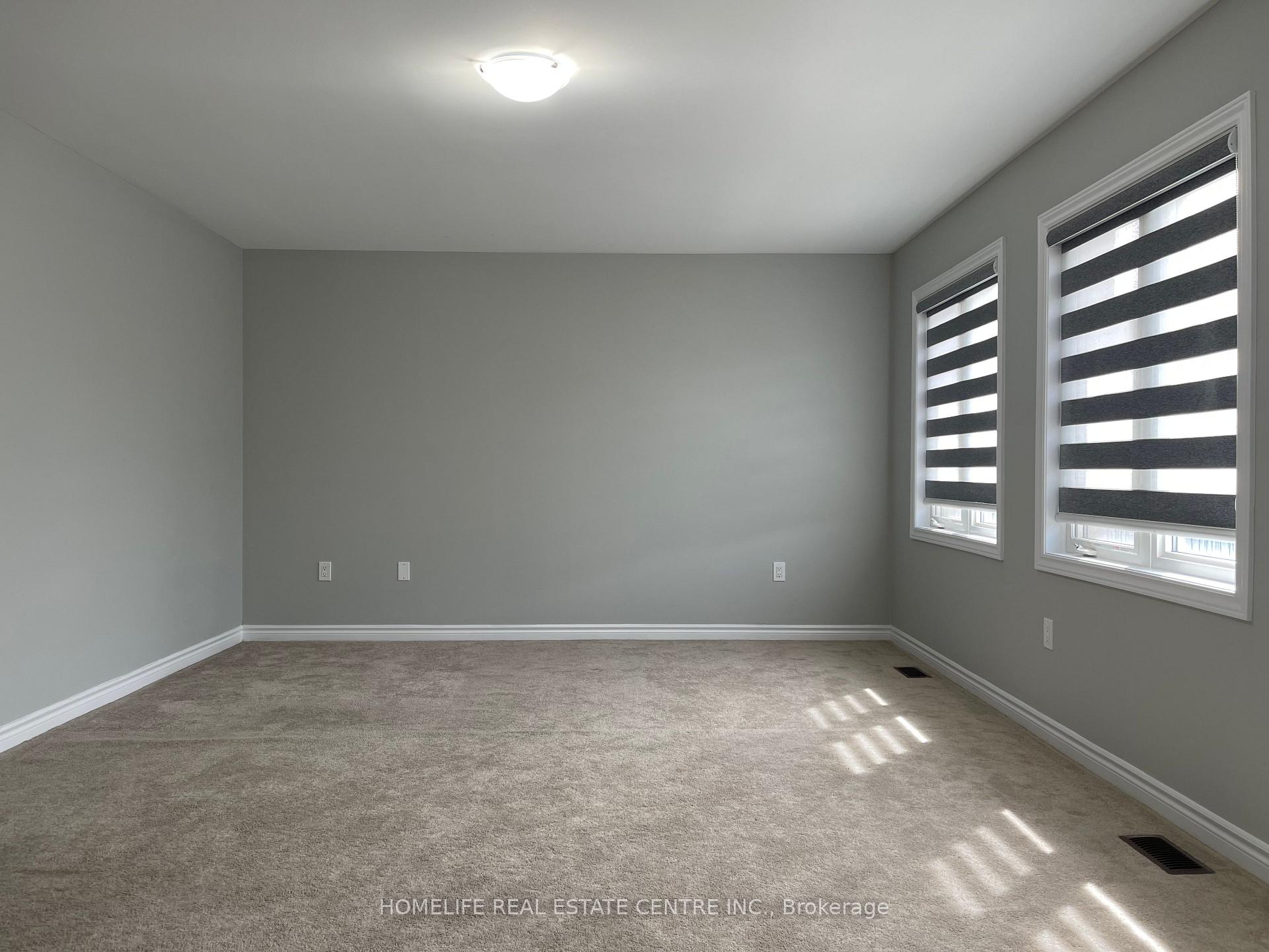 Photo 9 of Unit Upstairs, 29 Puffin Crescent, Brampton, Sandringham-Wellington North — HOMEH