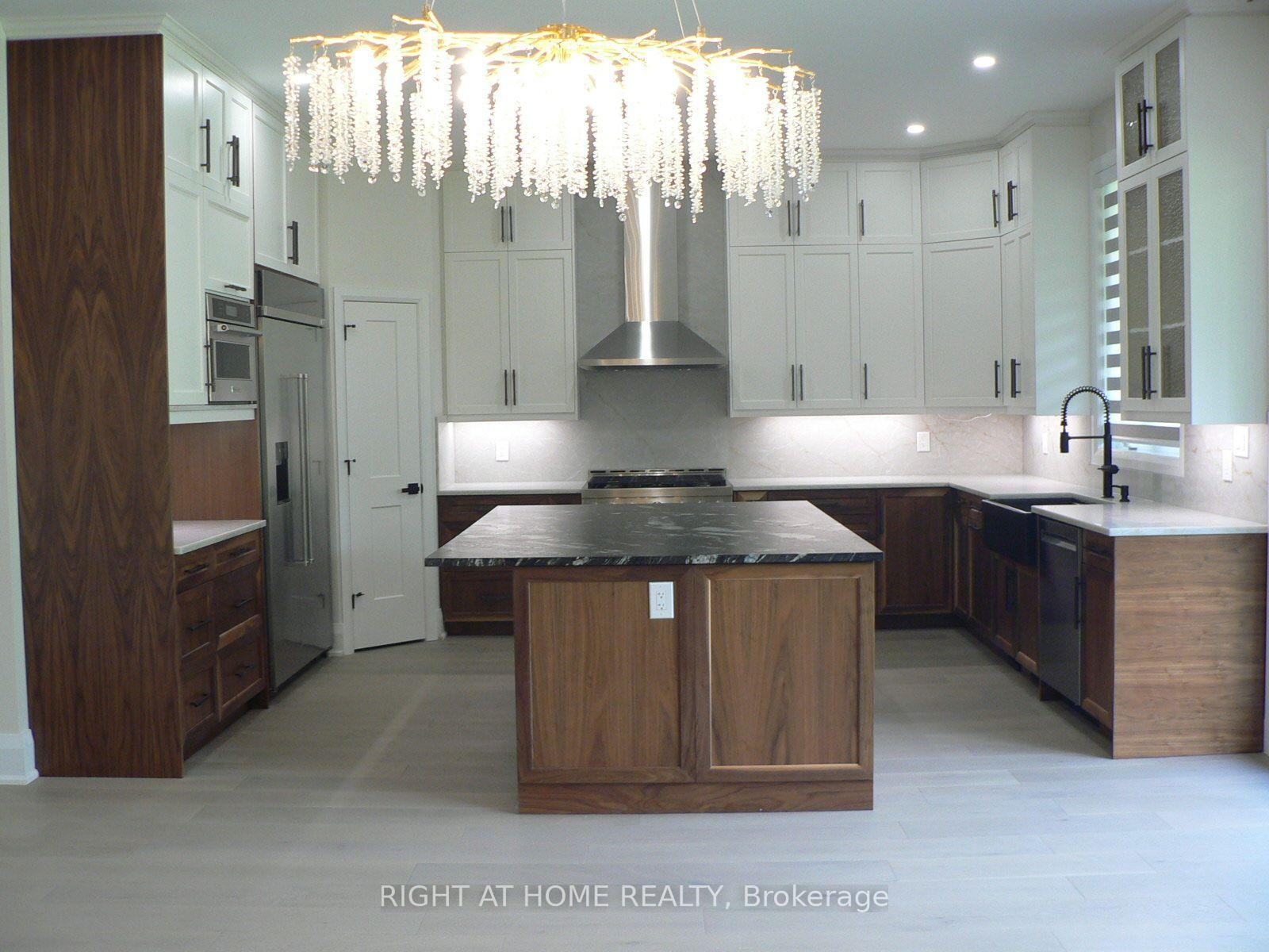 Photo 4 of 13 Bell Park Street, Ottawa, Stittsville (South) — HOMEH