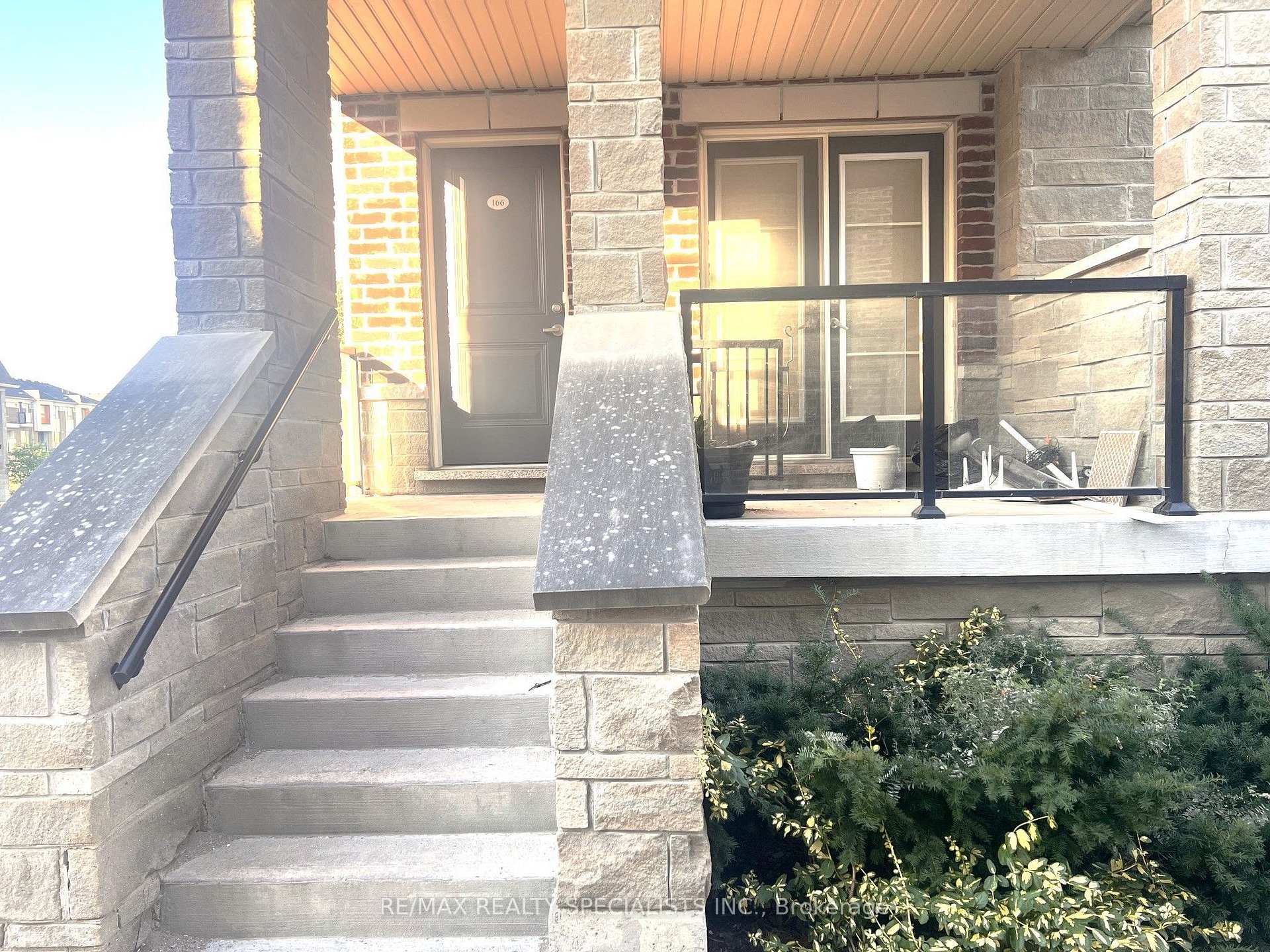 Photo 2 of Unit 166, 200 Veterans Drive, Brampton, Northwest Brampton — HOMEH