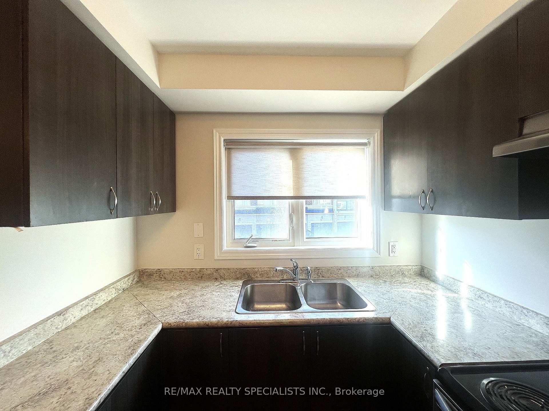 Photo 7 of Unit 166, 200 Veterans Drive, Brampton, Northwest Brampton — HOMEH