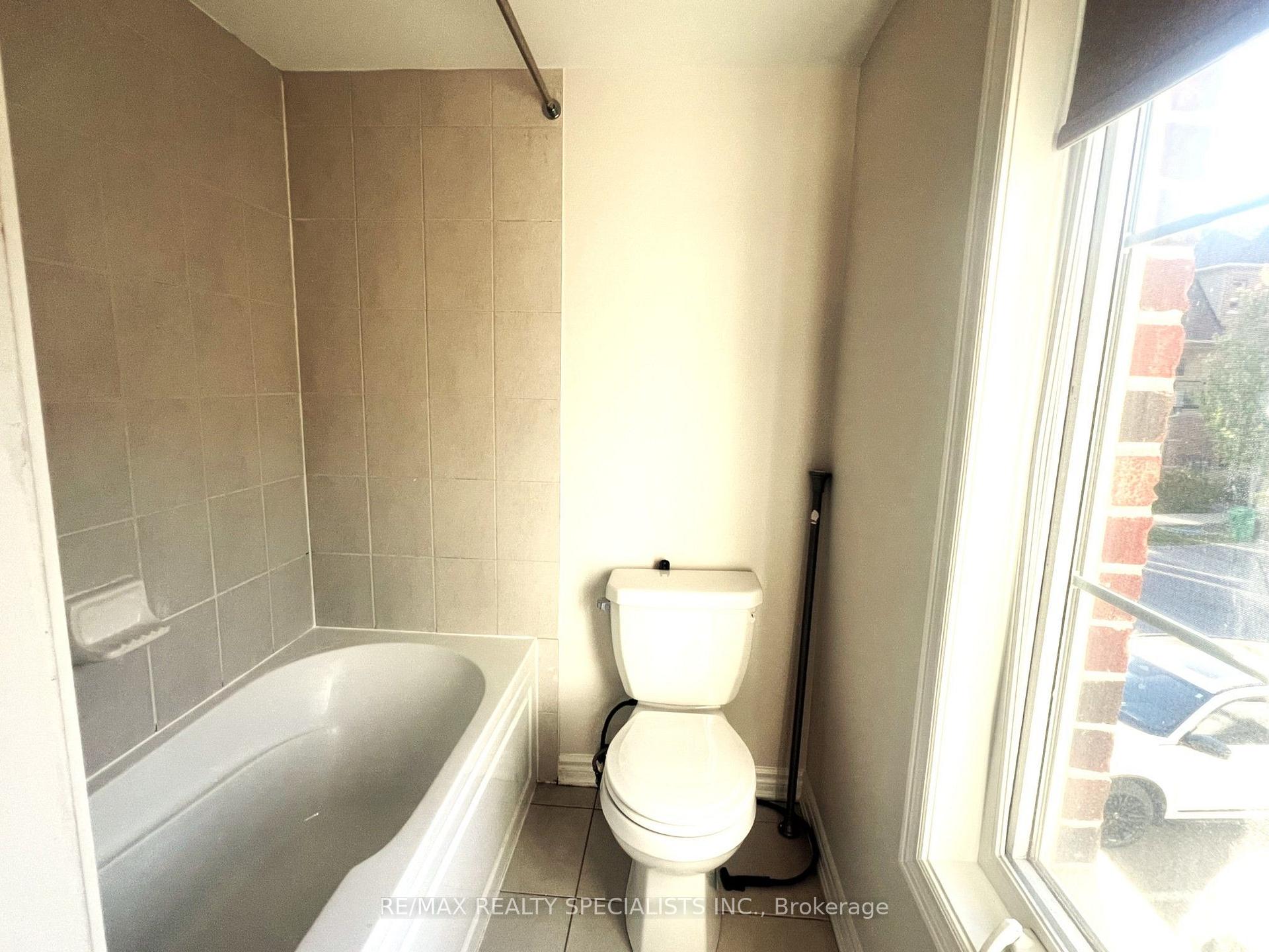 Photo 15 of Unit 166, 200 Veterans Drive, Brampton, Northwest Brampton — HOMEH