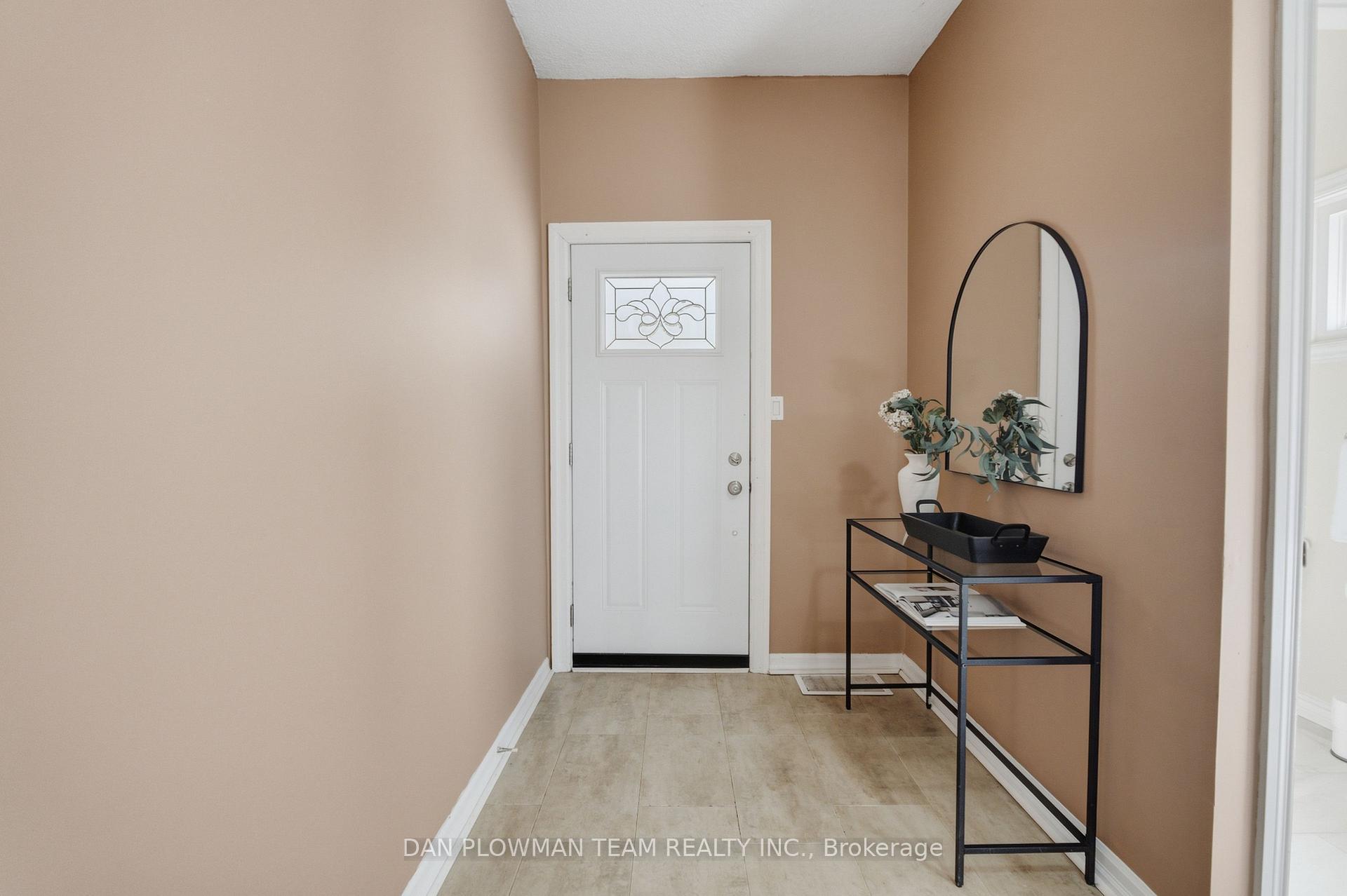 Photo 2 of 224 Arthur Street, Oshawa, Central — HOMEH