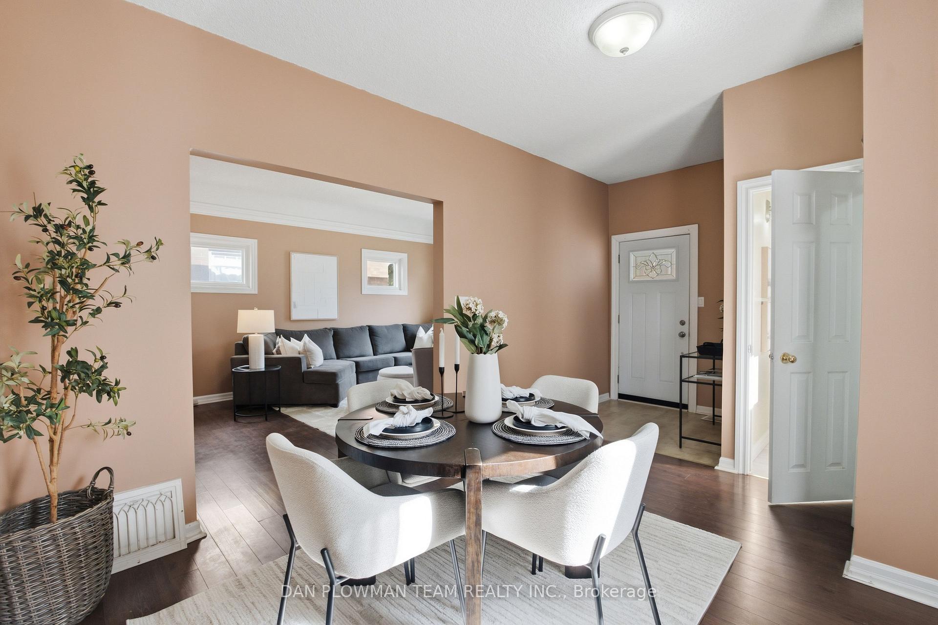 Photo 5 of 224 Arthur Street, Oshawa, Central — HOMEH