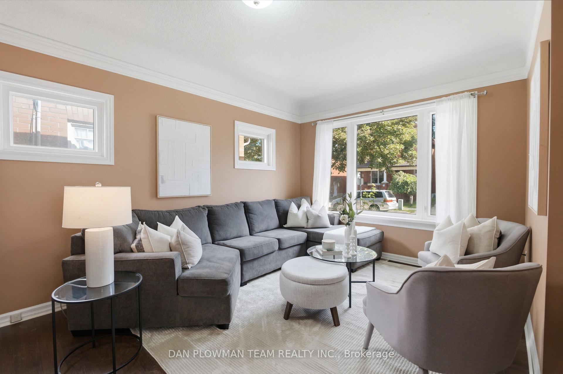 Photo 6 of 224 Arthur Street, Oshawa, Central — HOMEH